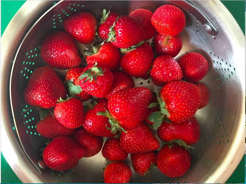 strawberries in bowl.png