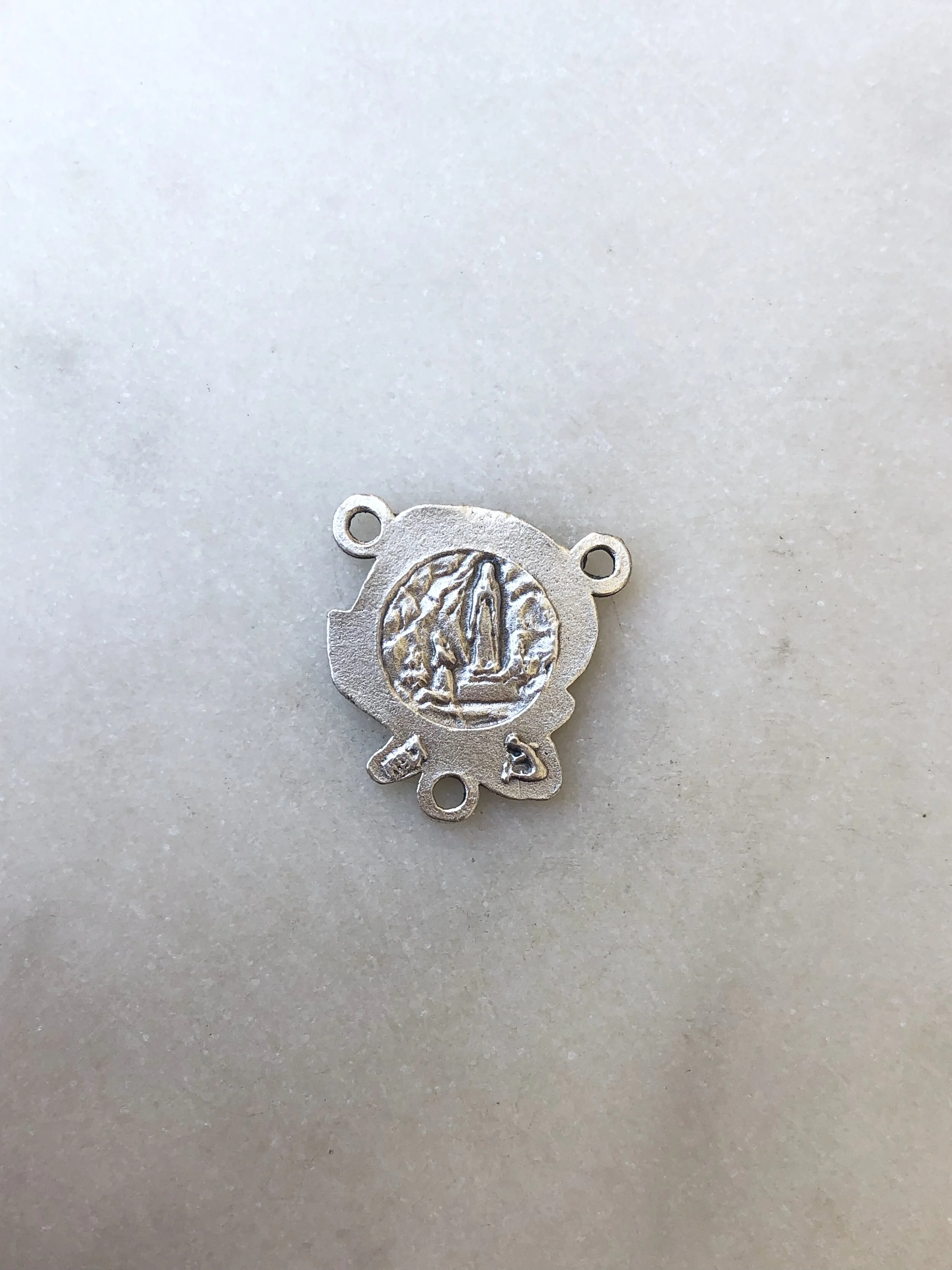 13325B3C-C92D-4100-8B98-BC75126CD583