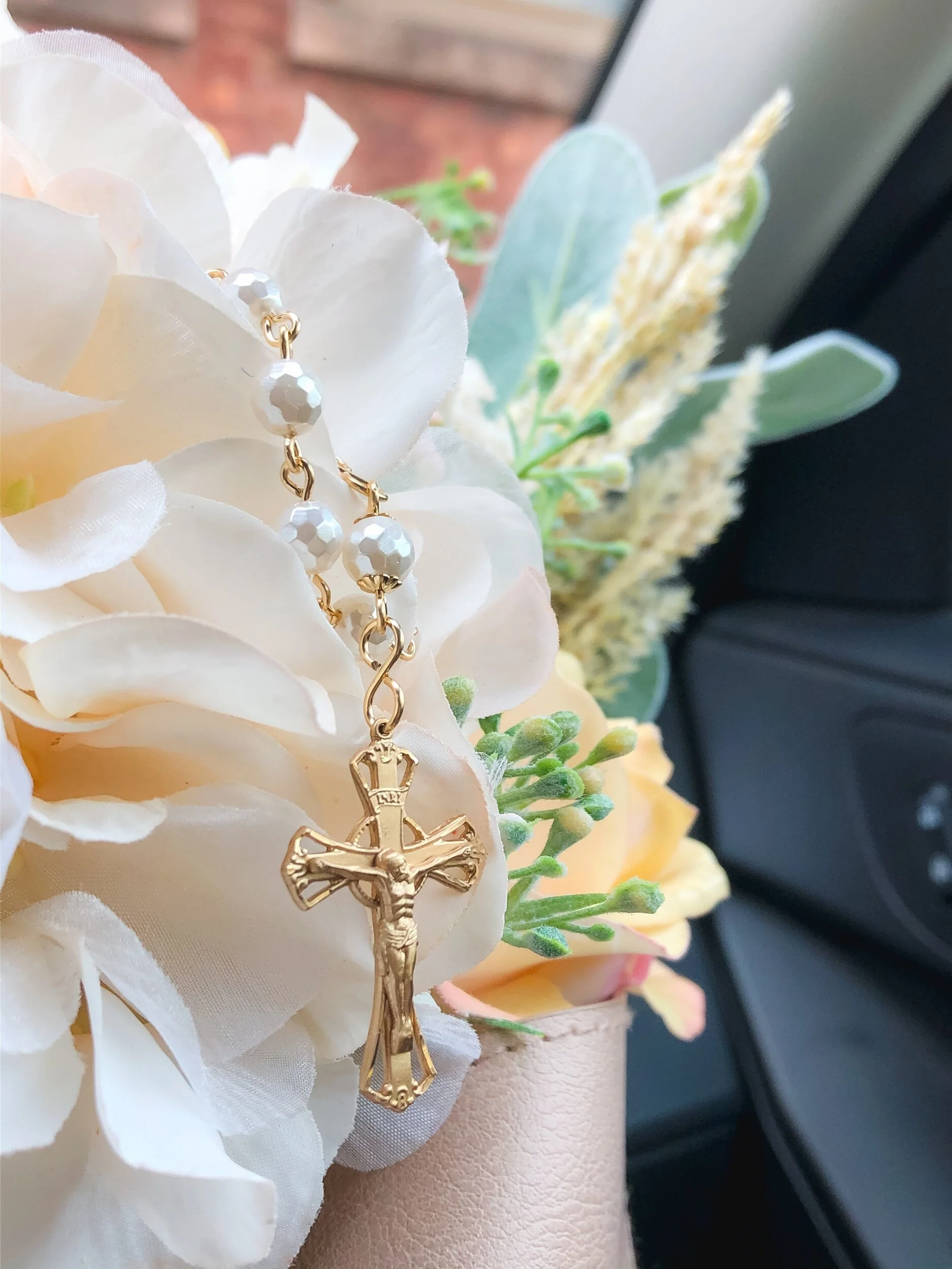 faceted shell pearl gold filled Holy Family handmade catholic heirloom bridal rosary for a wedding