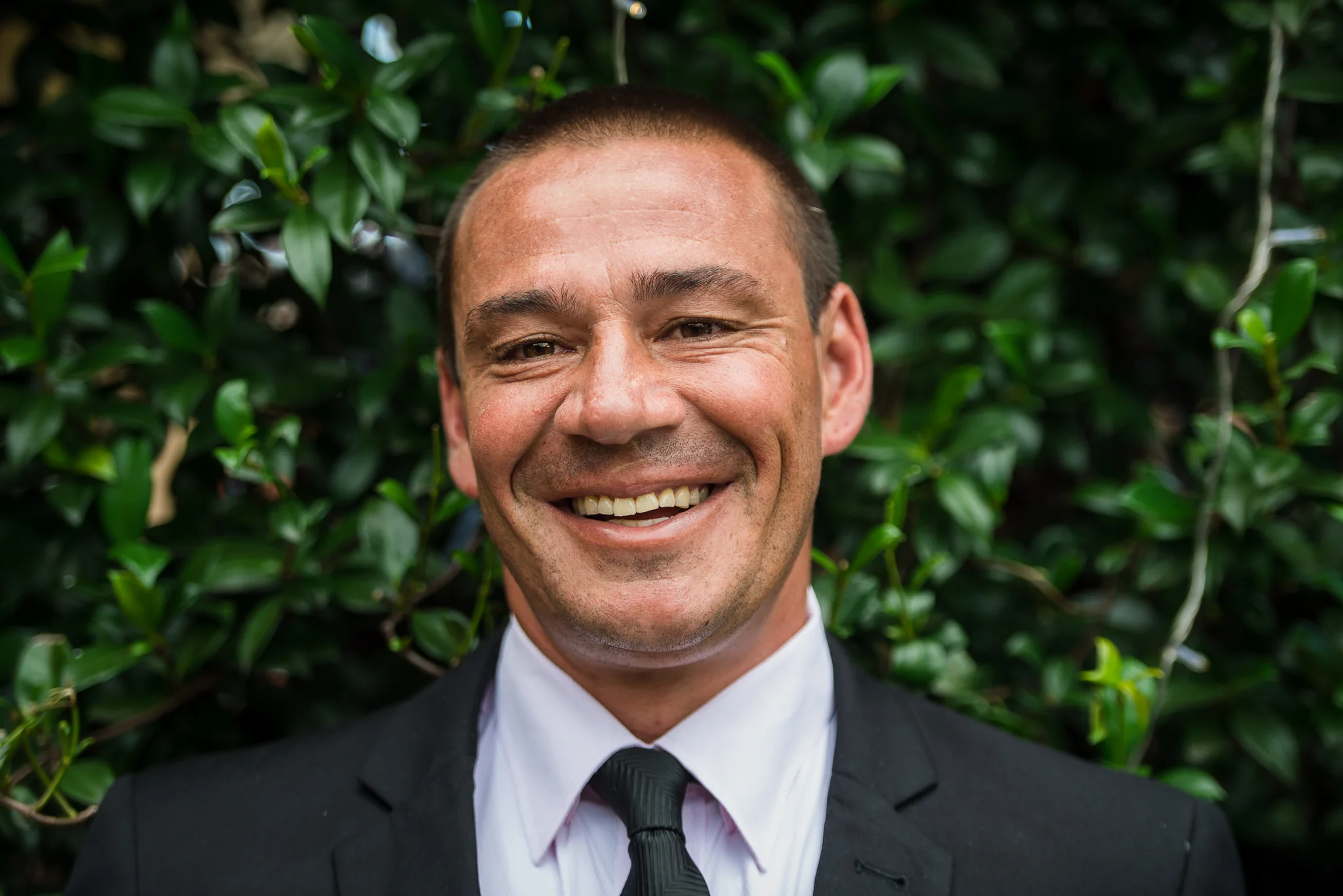 wedding prep of the groom before the wedding