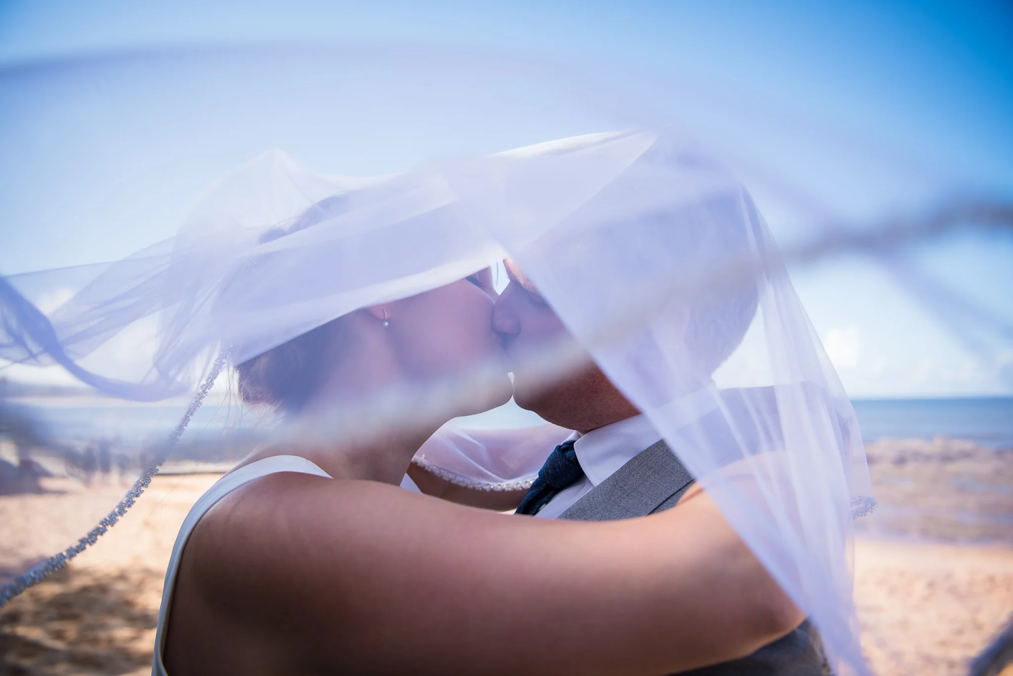 Laura &amp; Kris's Collaroy Beach Wedding