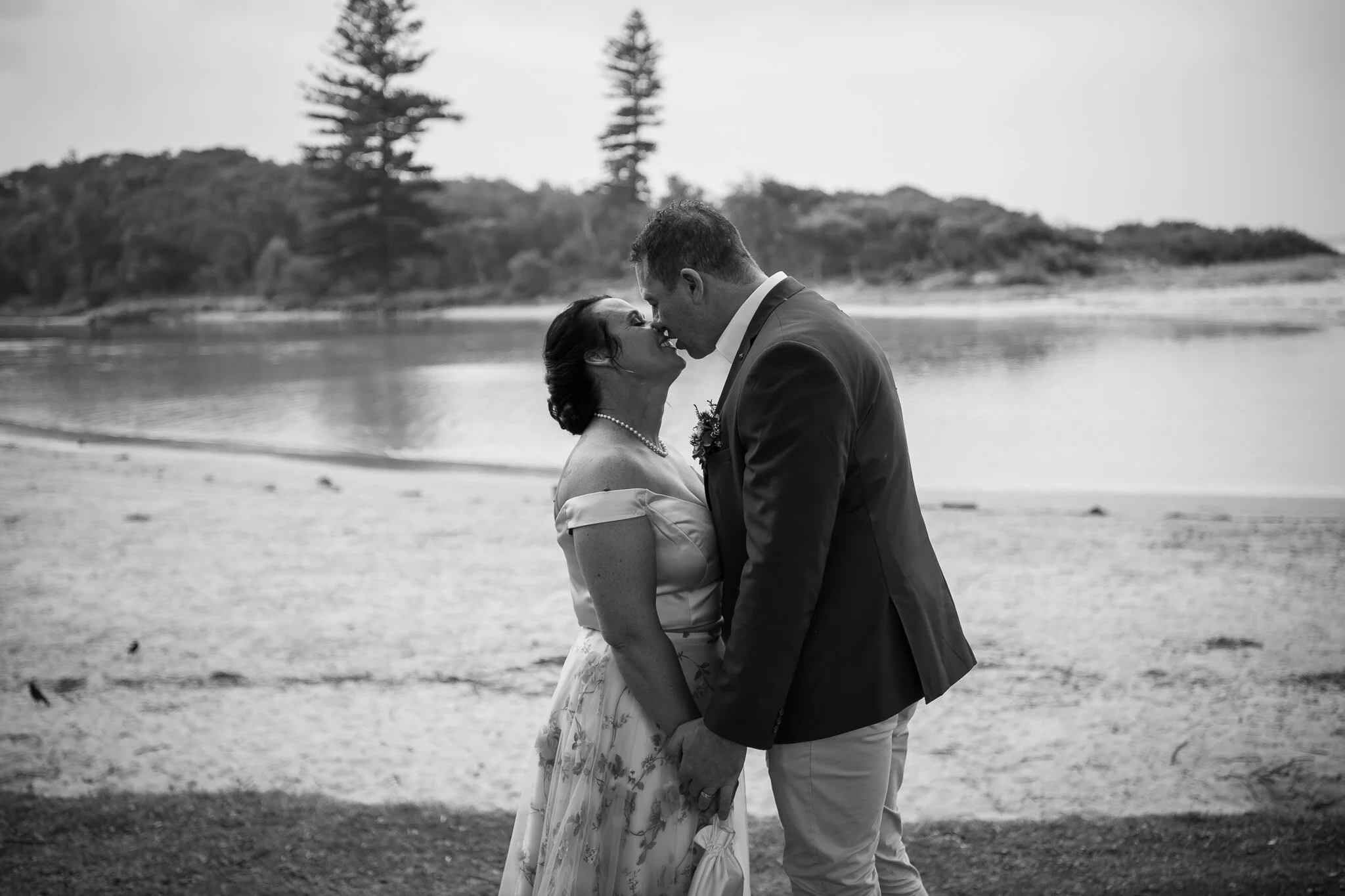 Bianca-Malcolm-Elopement-Wollongong-Beach-Photography-By-Amye (24).JPG