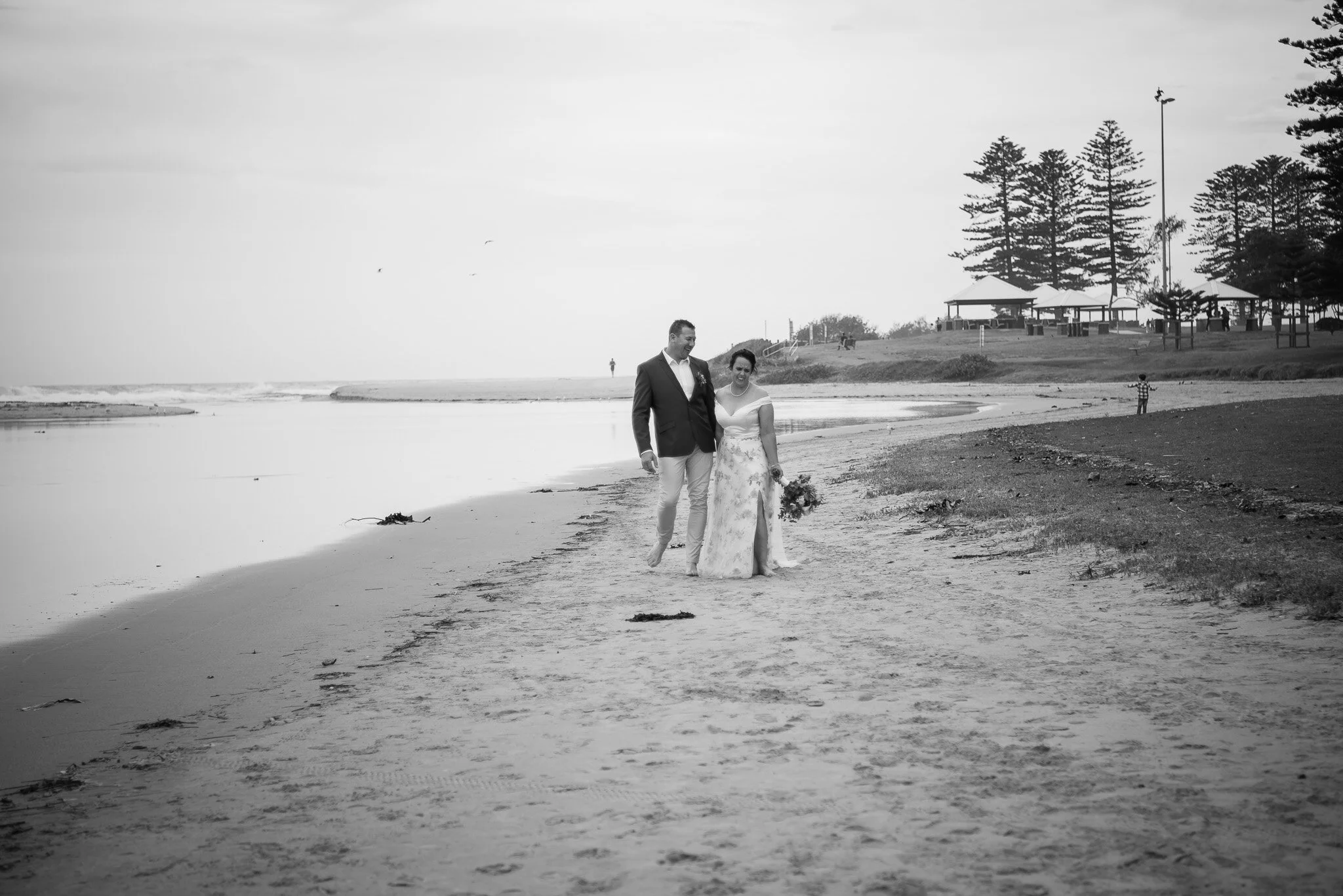Bianca-Malcolm-Elopement-Wollongong-Beach-Photography-By-Amye (56).JPG