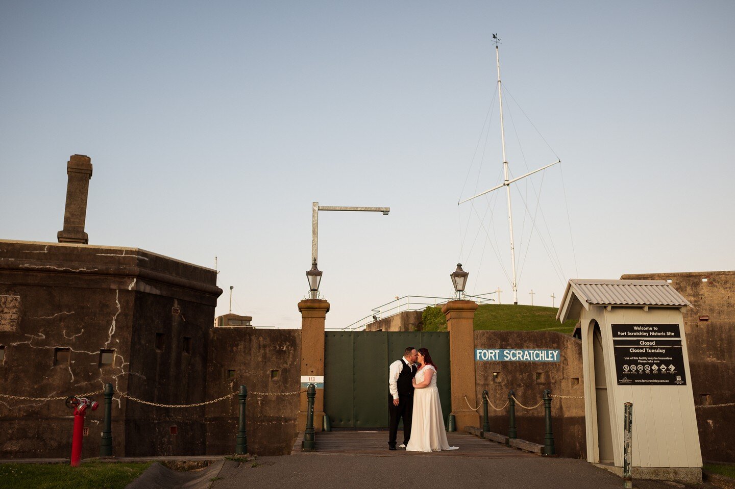 I am catching up on some of my blogs this week from recent weddings and the latest one to hit my website is Chloe &amp; Nathan's wedding from last year at Fort Scratchley in Newcastle. 

Link is in bio to check it out 😊

#newblog #newcastlewedding #