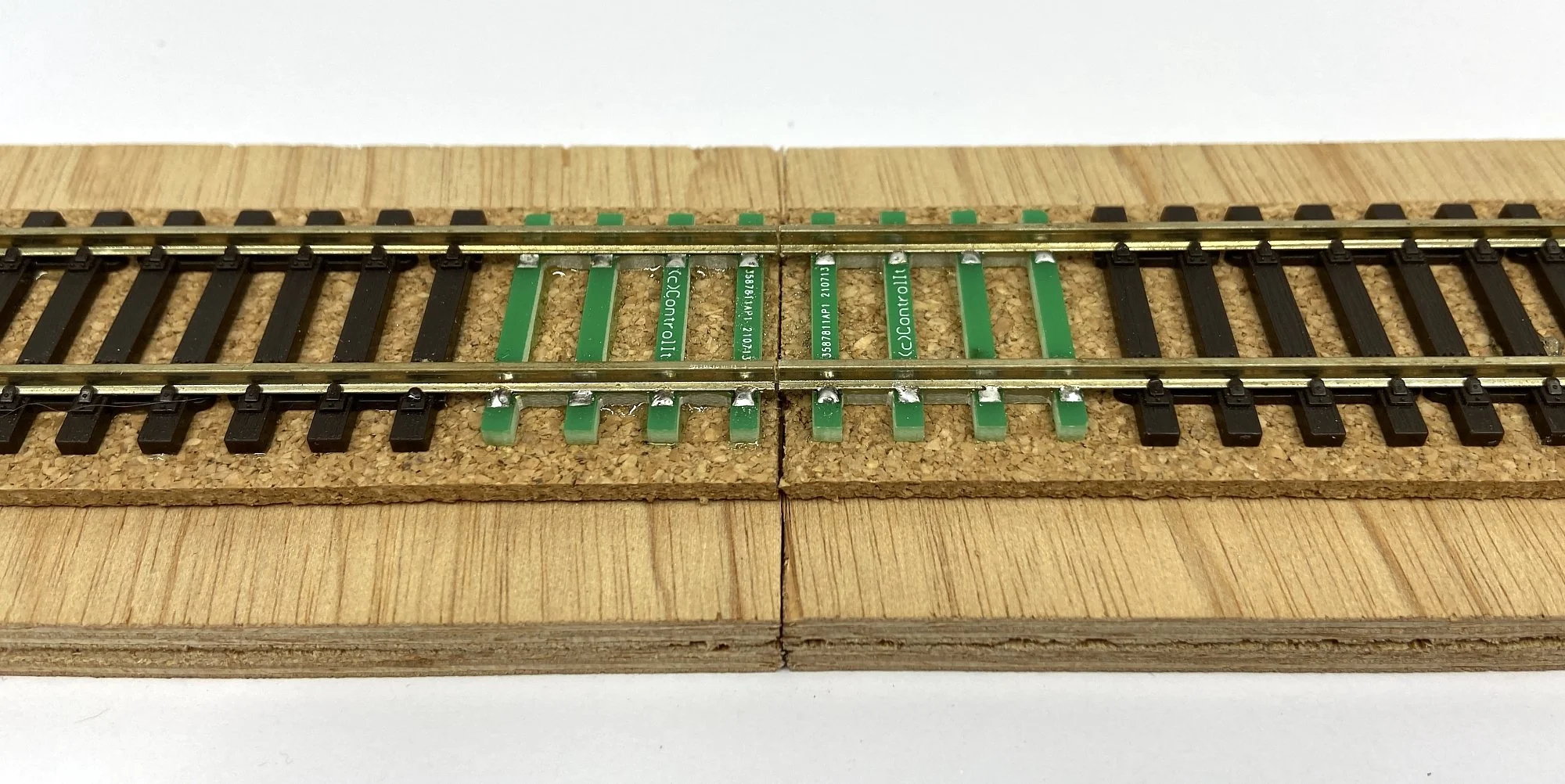 products-ho-scale-pcb-sleepers-02.jpg