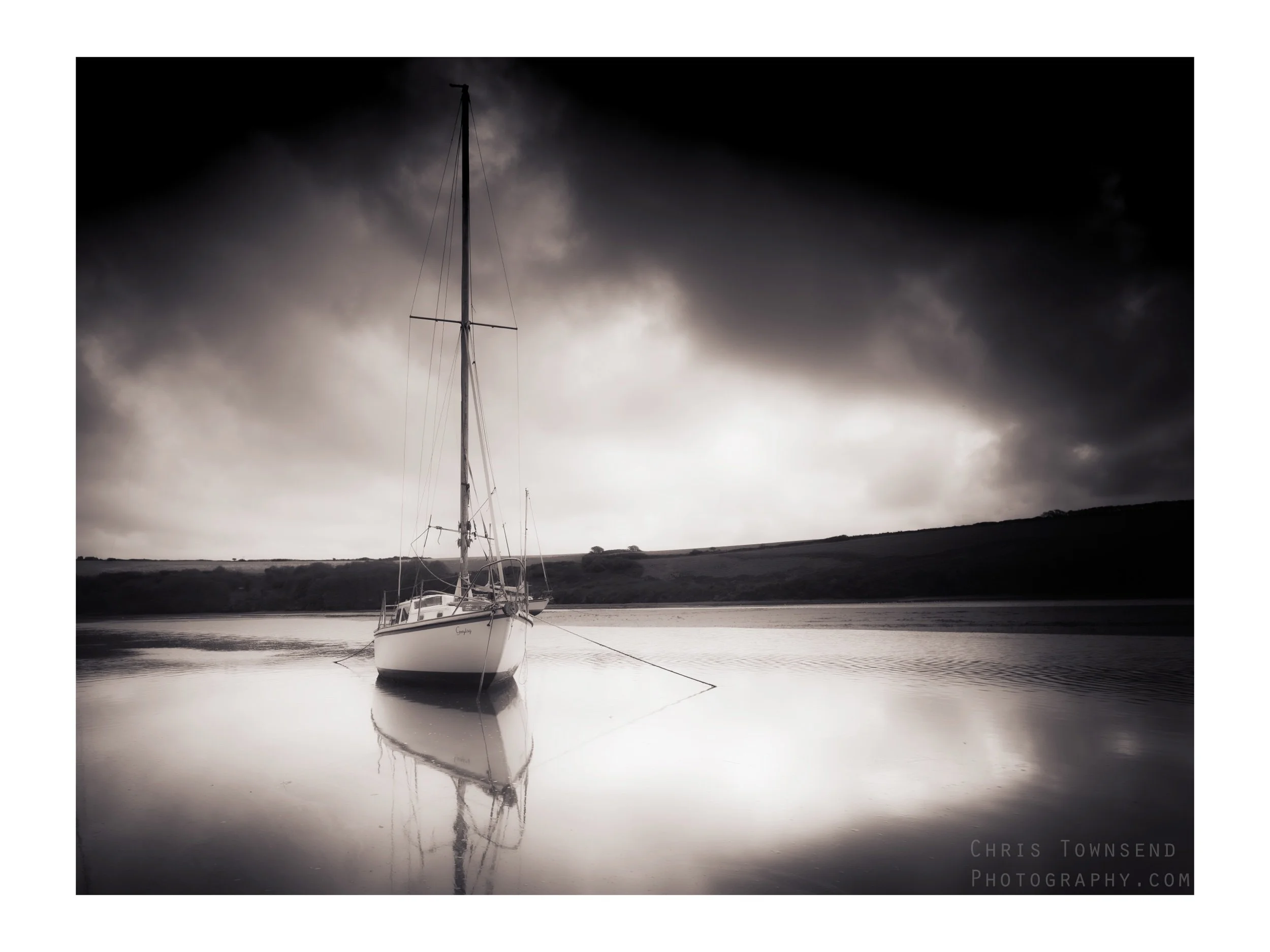 Tides. Gannel River, Cornwall