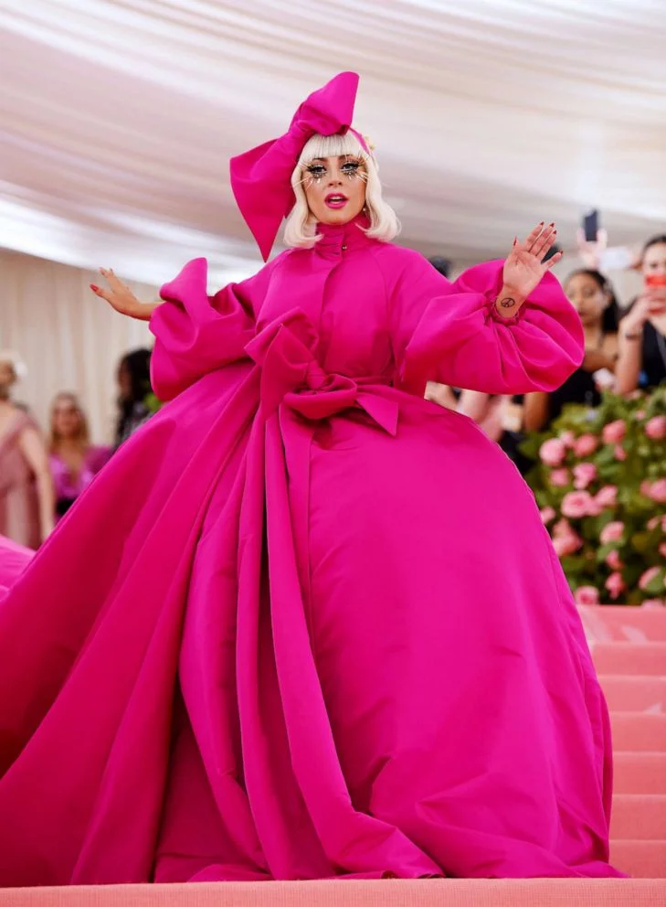 Gaga upon arrival #parachutebaby