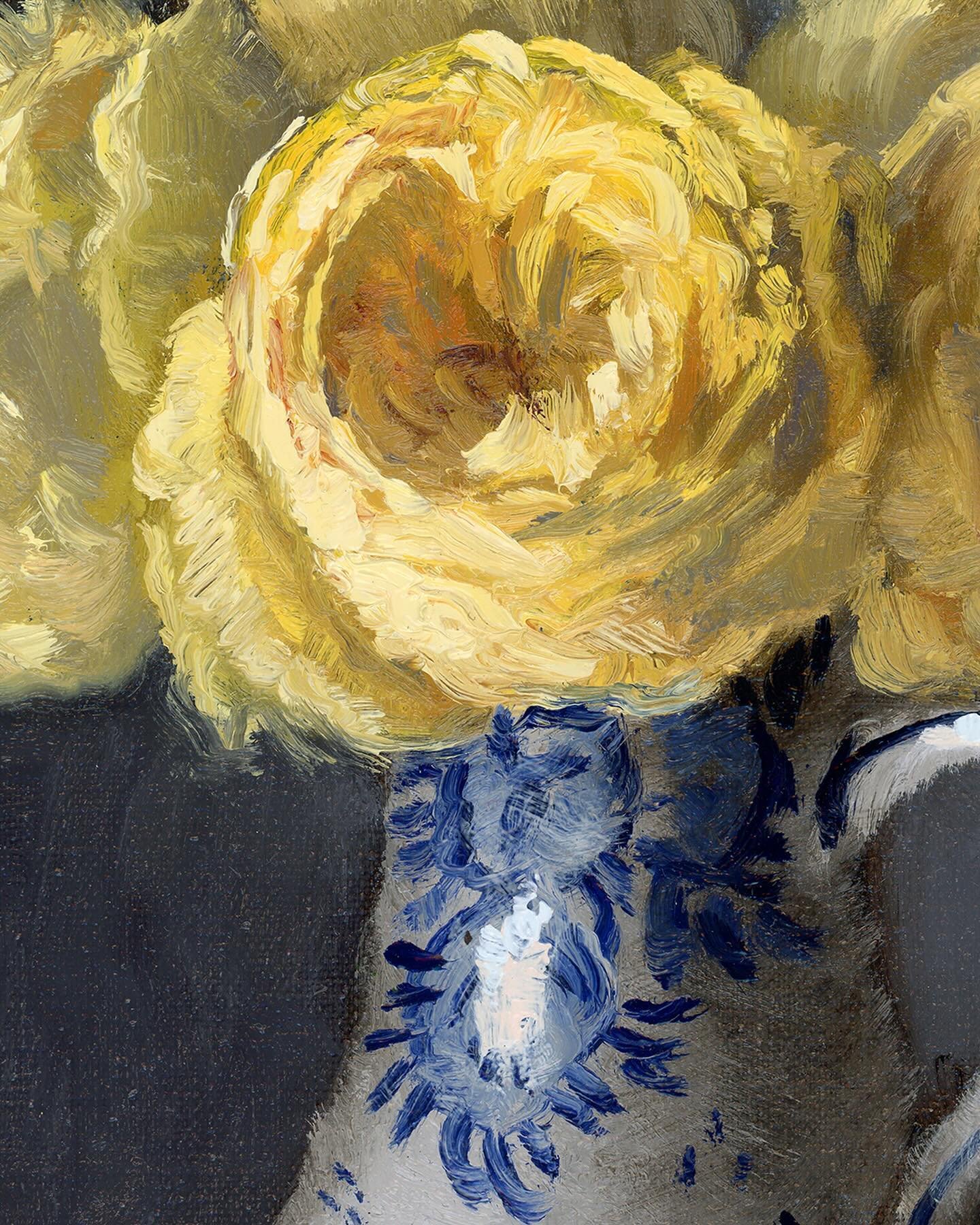 This week sees the opening of MEMORIES in BLOOM at&nbsp;@principle_charleston. My solo exhibition for 2024. Please join us this Friday May 3rd 5-8pm for celebratory drinks!⁠
⁠
&ldquo;Yellow Roses in Delft Pitcher&rdquo; 2024, oil on linen panel, fram