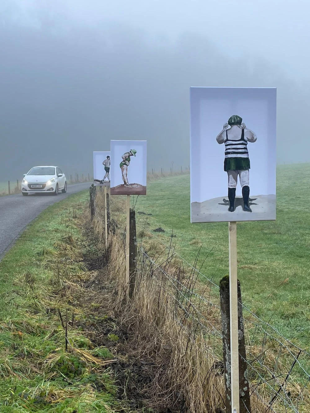 sTand still  • Manifold Valley, UK 