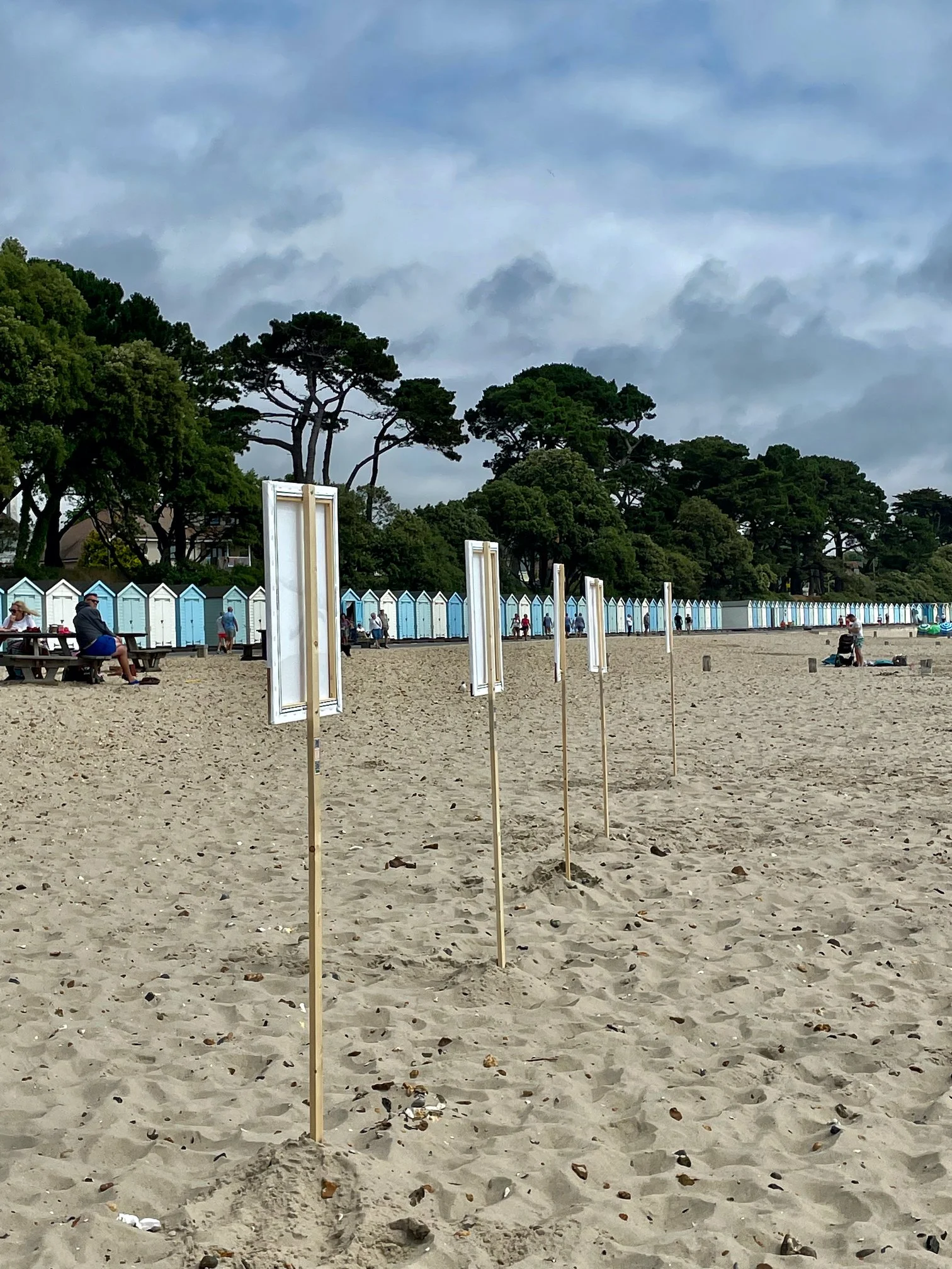 sTand still • ‎⁨Christchurch Avon Beach