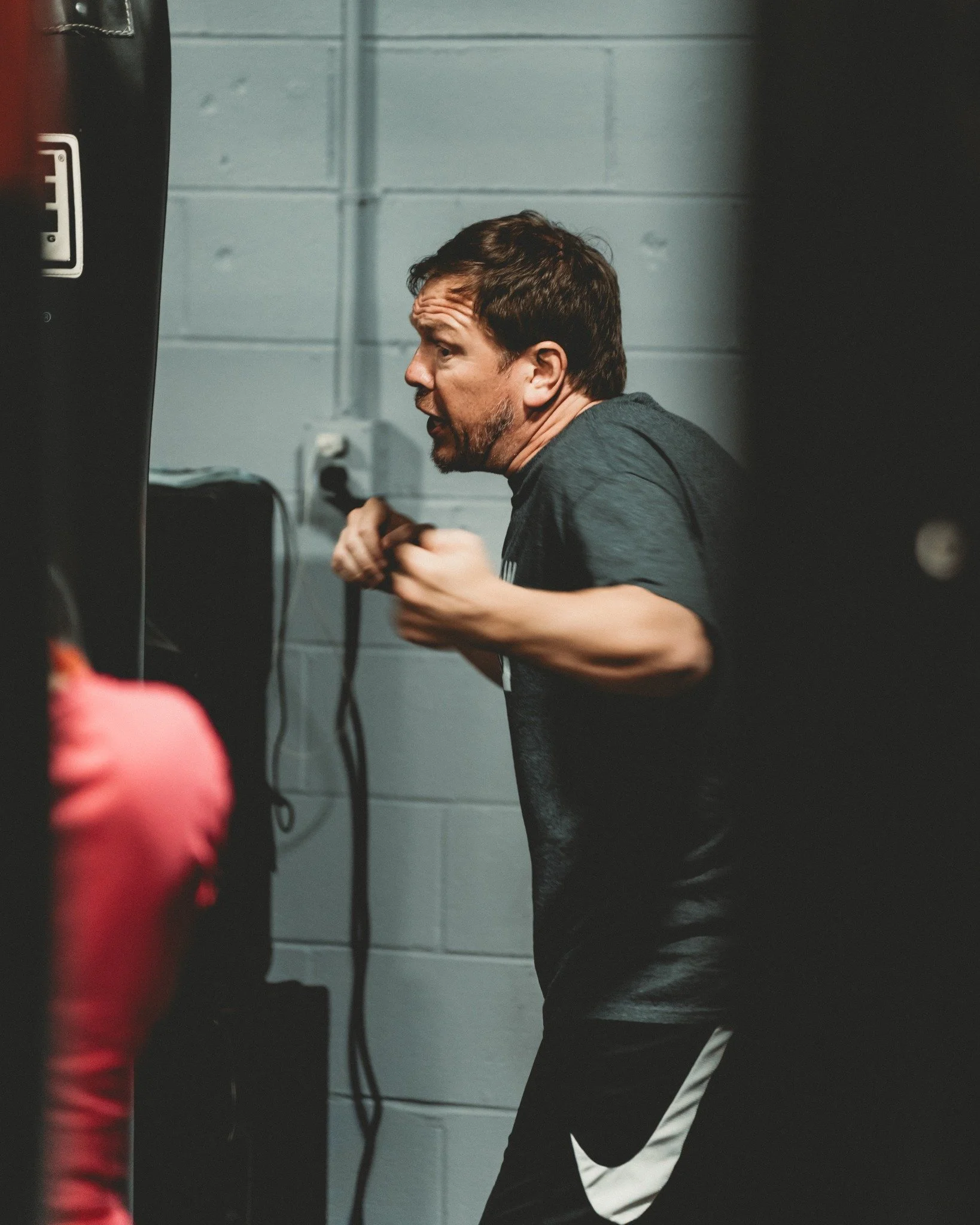 Happy Friday Southpaw! 

Just a few updates for this weekend at the gym. Eric will be teaching both classes Saturday and Sunday! Come in and get a great workout and some needed motivation! Also all clothing on the rack will be $15, all gloves will be