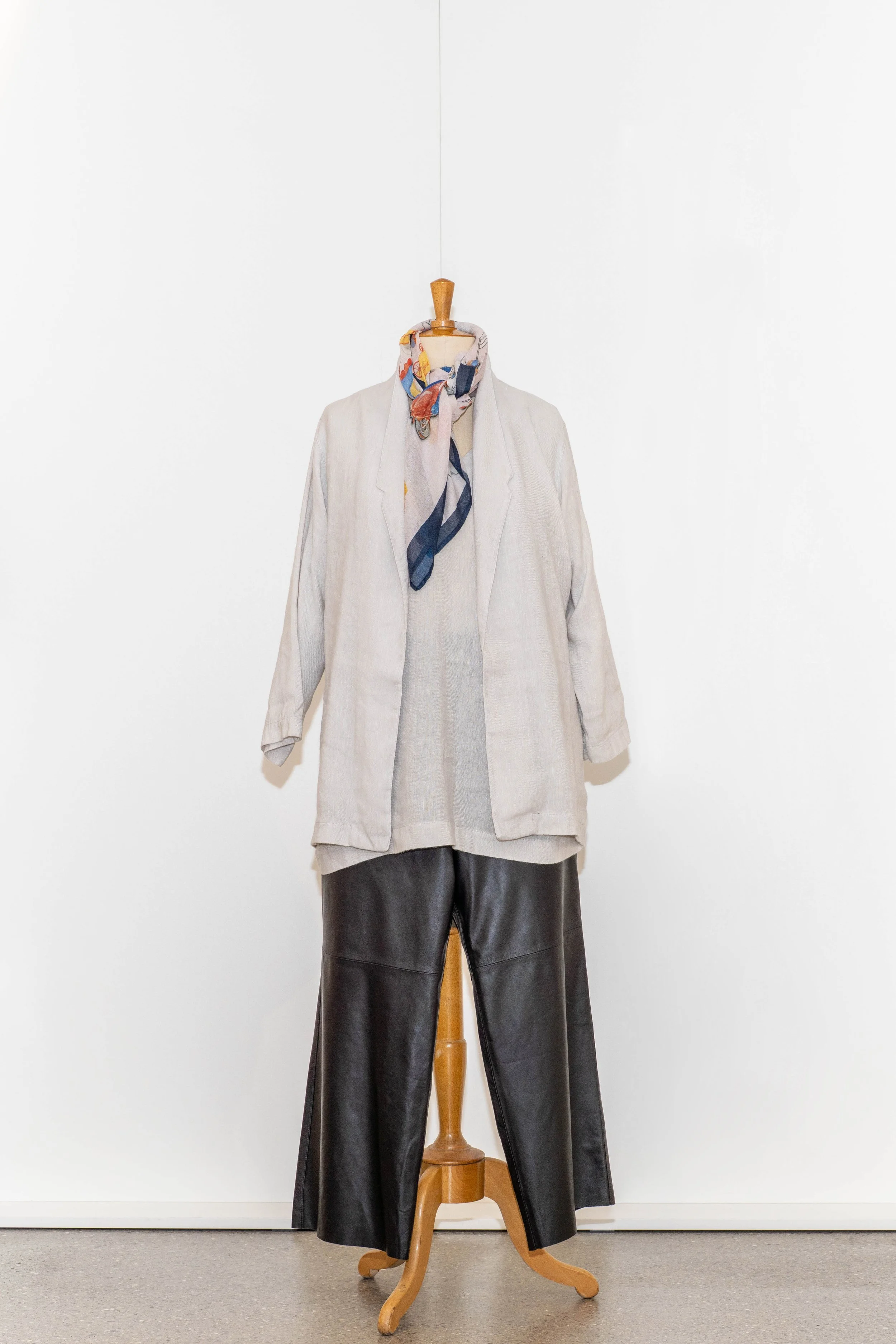 pullover nia chf 500 / jäckli nadia chf 600