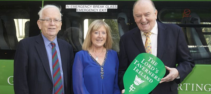 2013 Minibus recipient - The LauraLynn Foundation