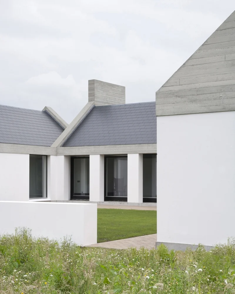 Leagaun House