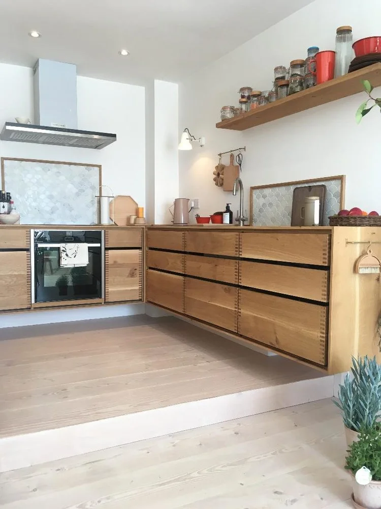 TOUR: No 19 The Long Walk