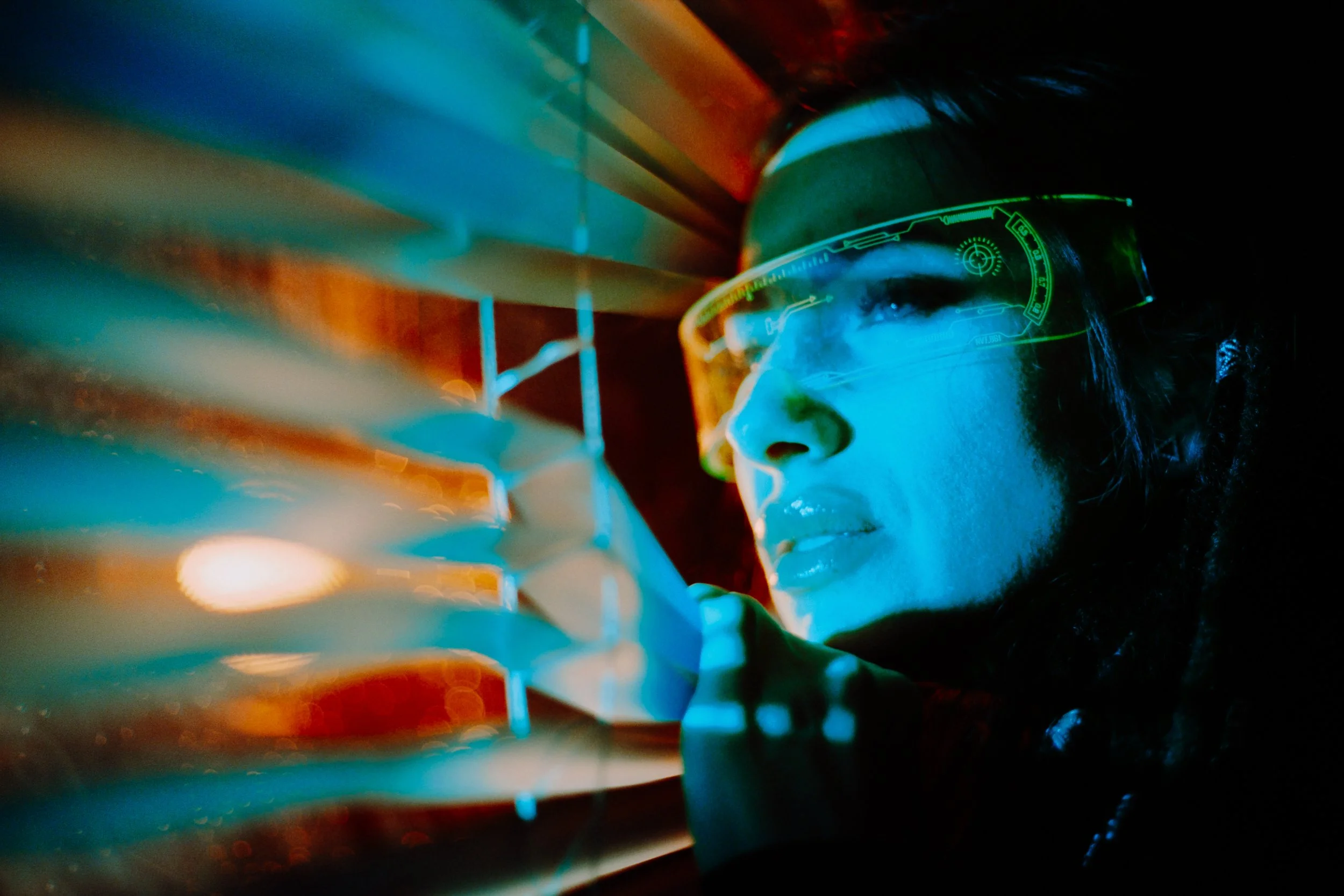 Spectral colour shifts caused by reflections and smoke on colour film.