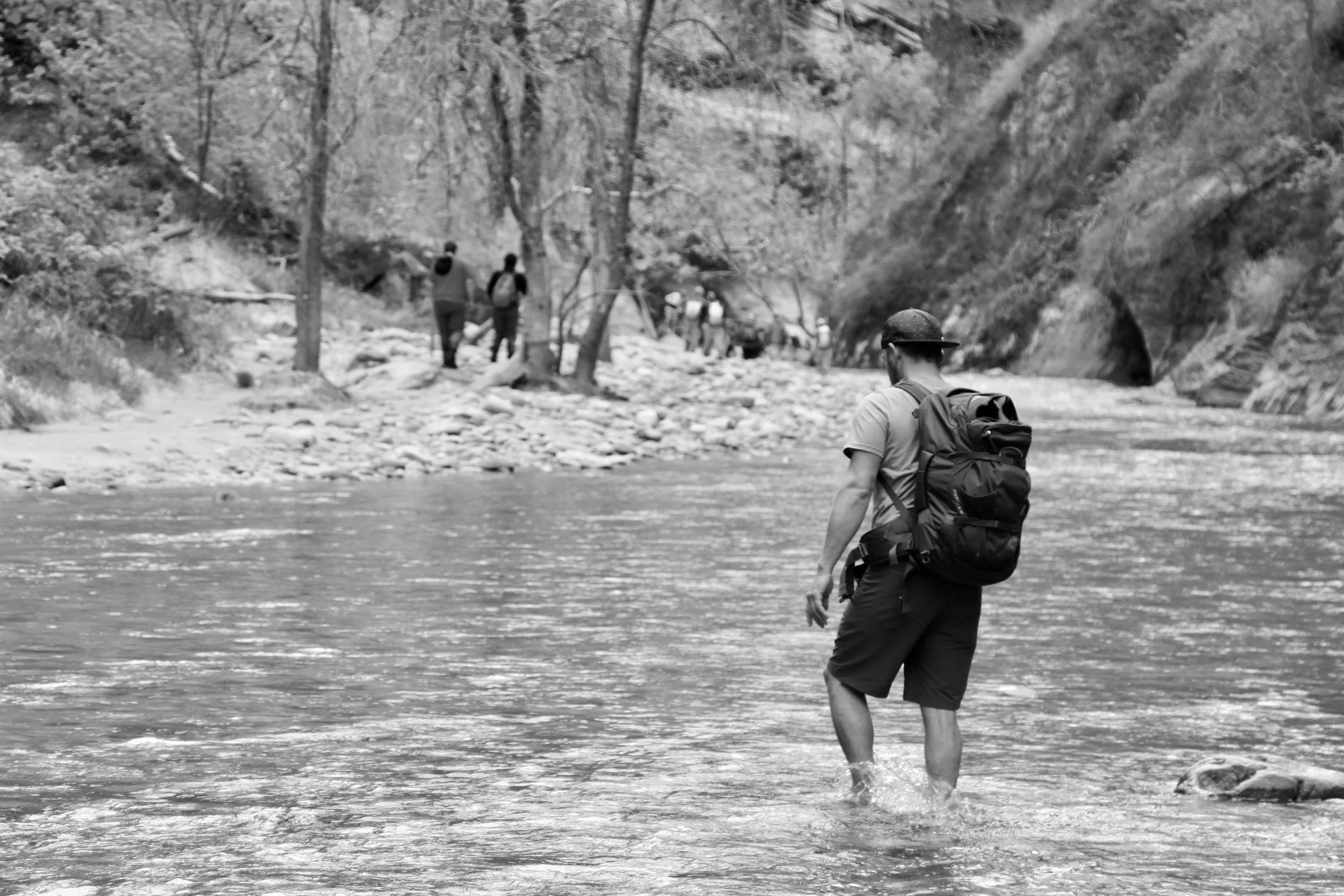 Entering Solo, The Narrows - Zion
