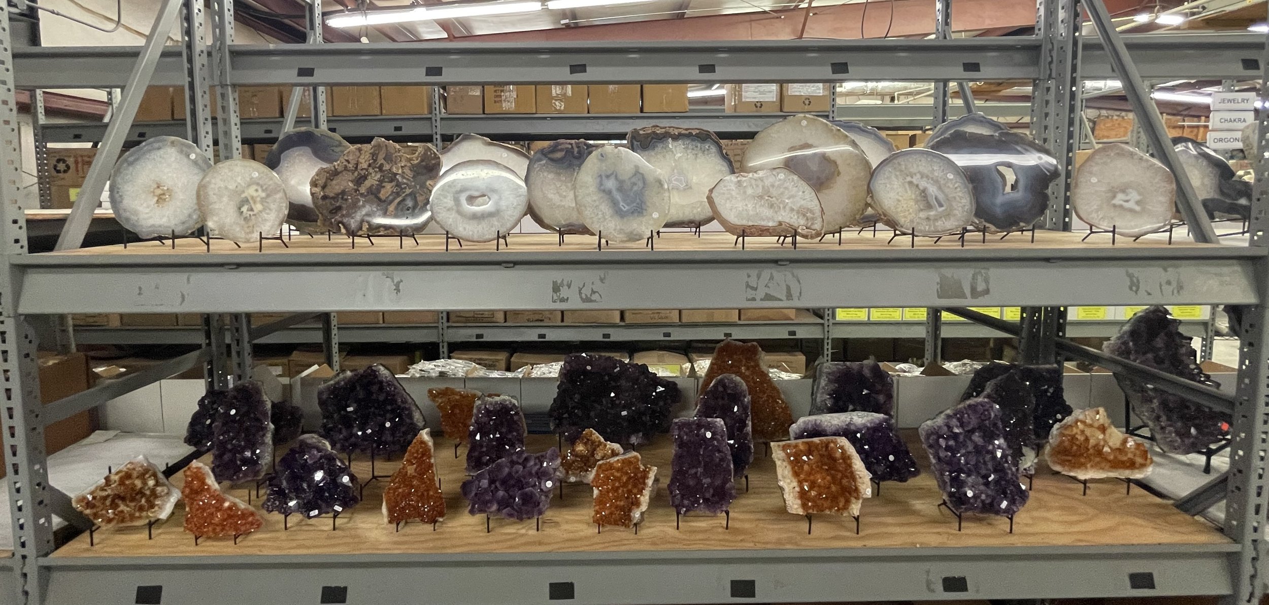 Agate Thick Slab Aisle.jpg
