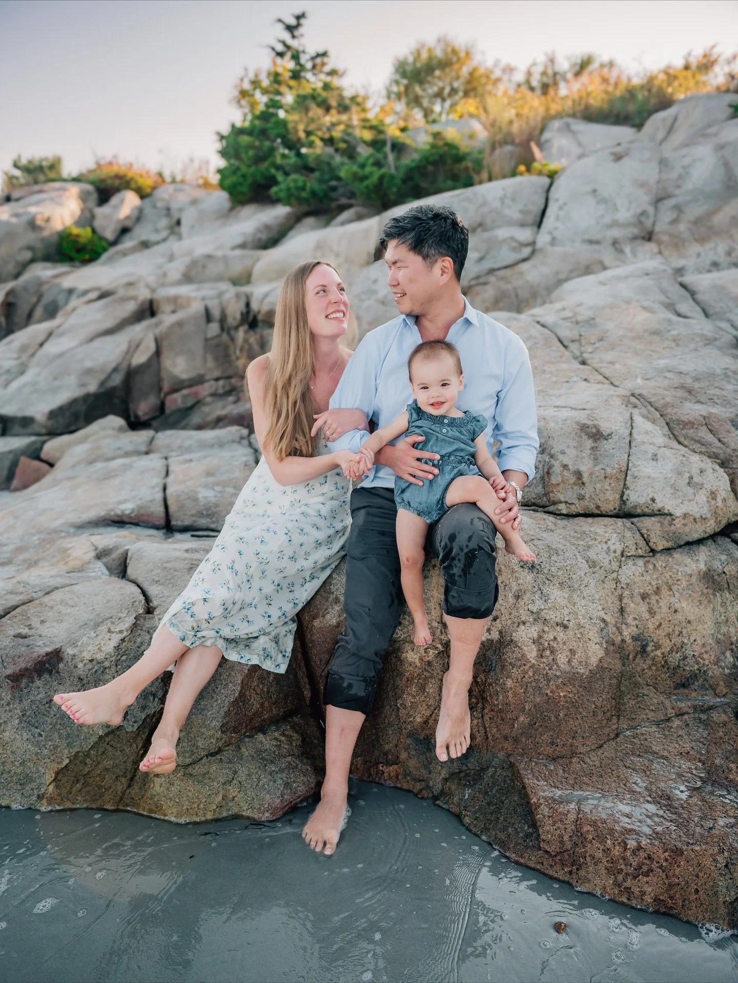 This fam, the dreamy light, warm evenings where the sun didn&rsquo;t set at 4pm, and the happiest baby everrrrr. 🥰  @linesofine