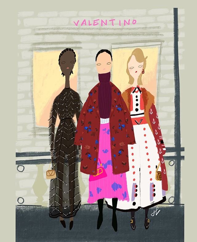@maisonvalentino PreFall 2020 collection was a wonderful representation of iconic patterns from past collections redesigned in a new way. So much to love. ❤️🤍🤎💜