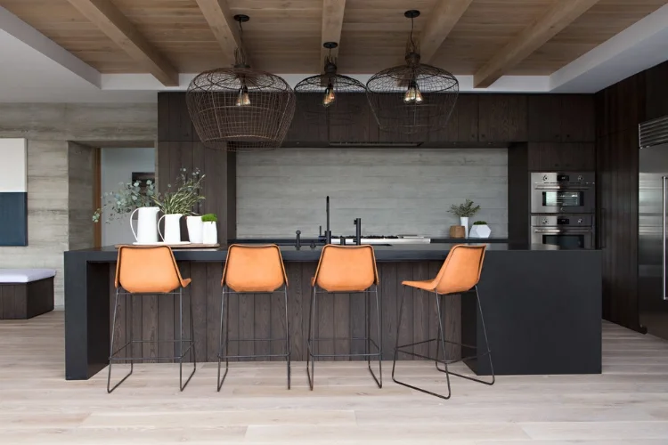 Kitchen inspiration via Harbor View Hills project by Eric Olsen Design.