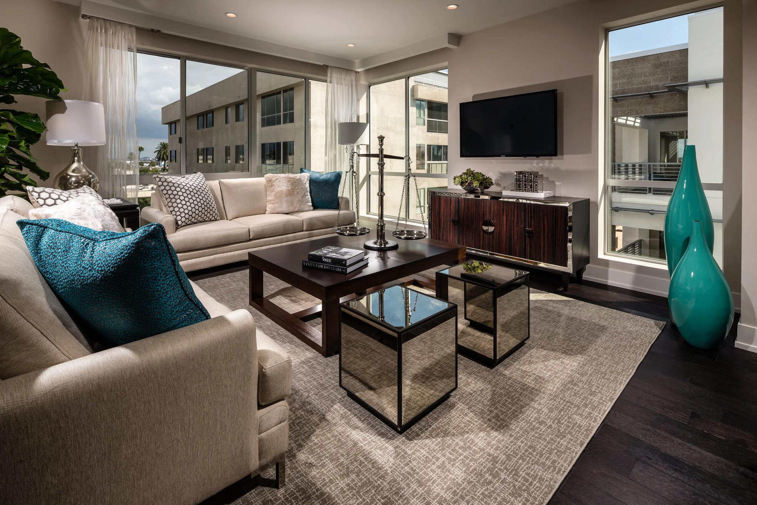 4-Etco_460_Palm_505_Living_Room.jpg