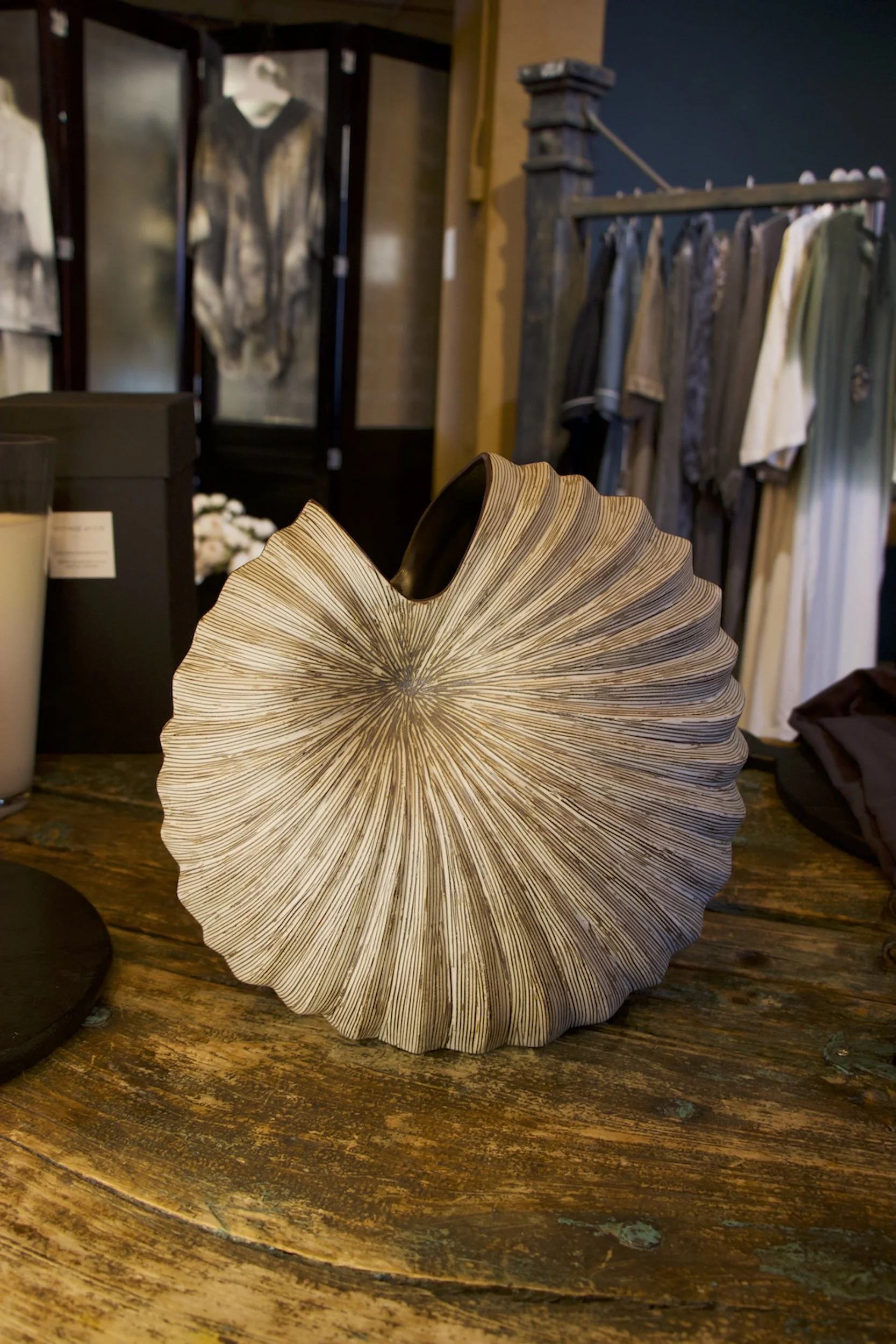 Big Shell Vase 1.jpg