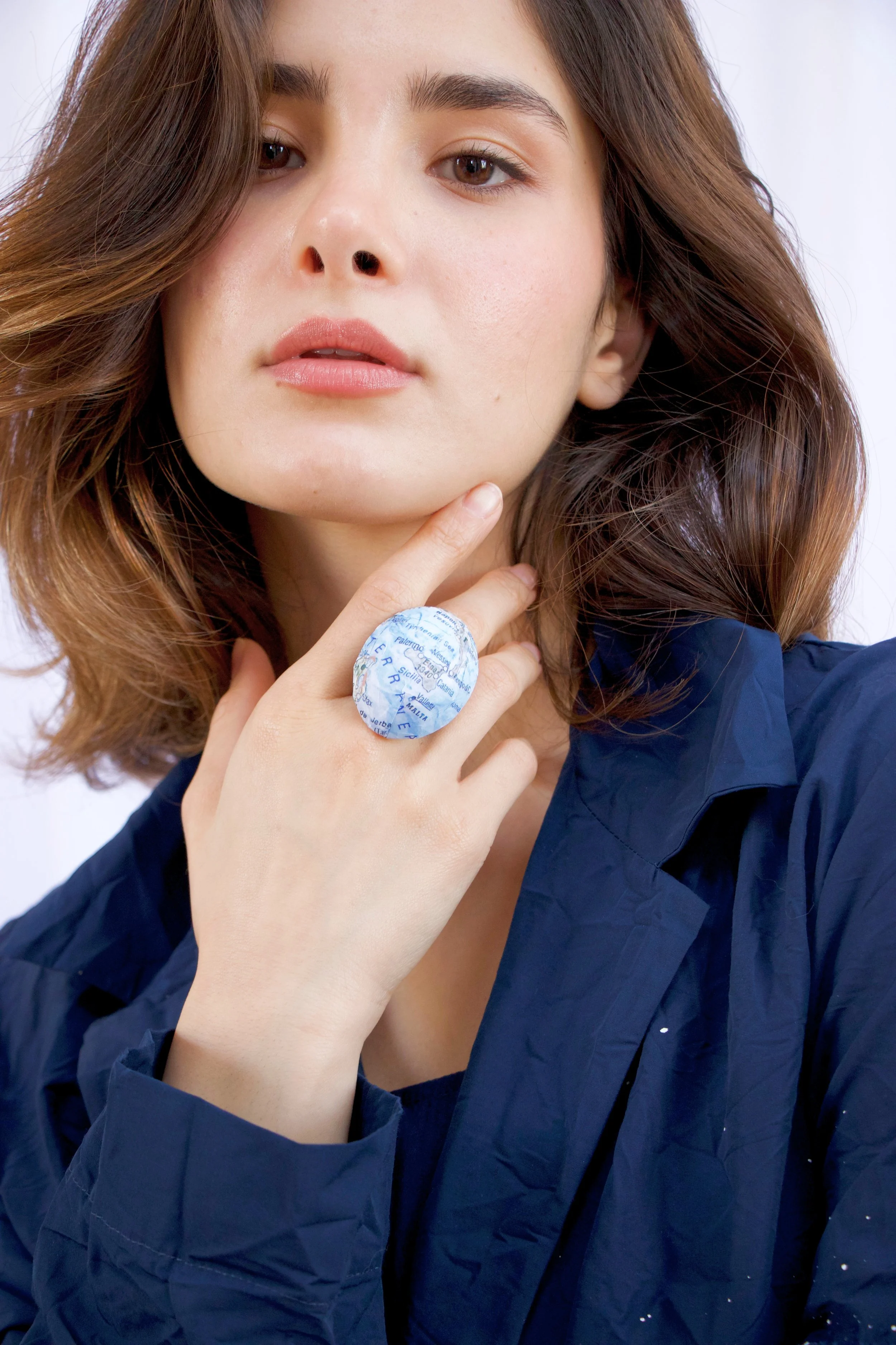 The globe ring 2.jpg