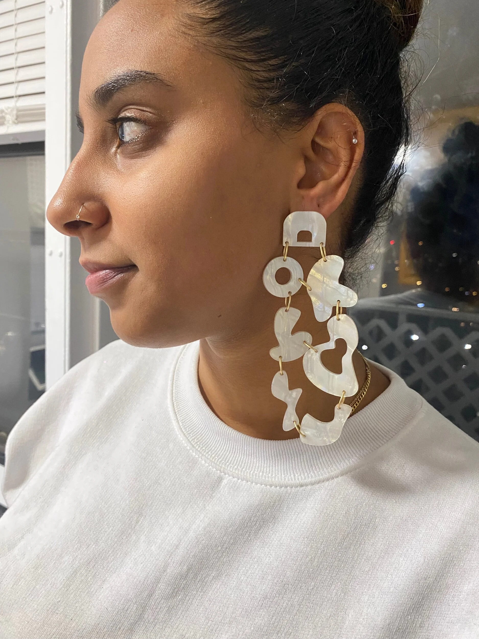 F081ADAC-EBF4-4F0A-89BF-86D91F176B43