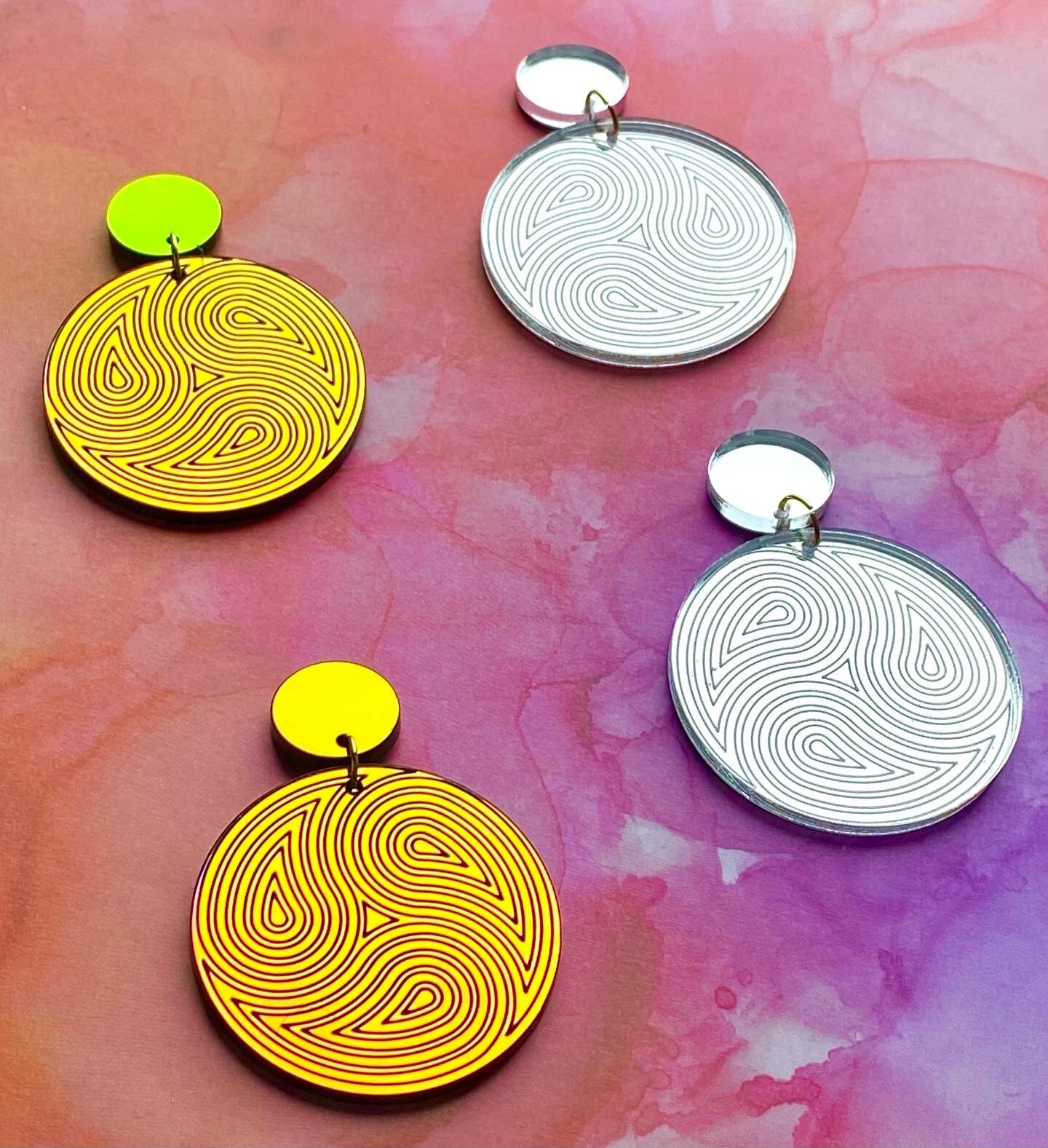 D71E248C-8D8B-434C-8FEC-F05C33D07087