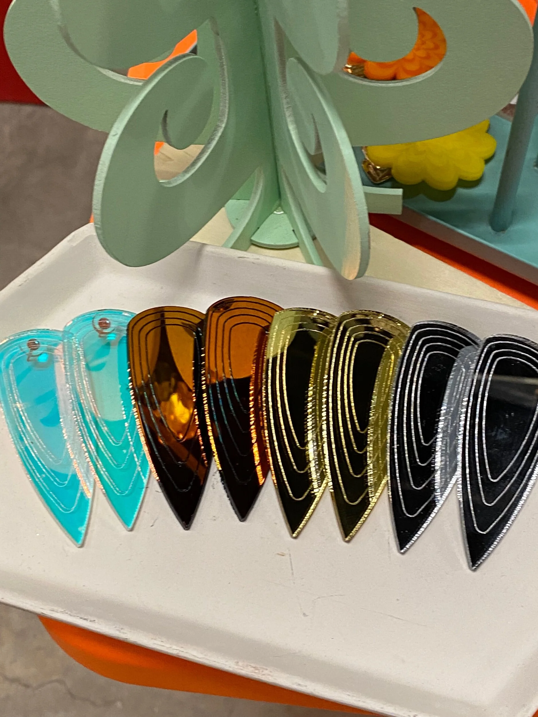 98D40725-F02A-435E-BF2B-C131FF232C5F