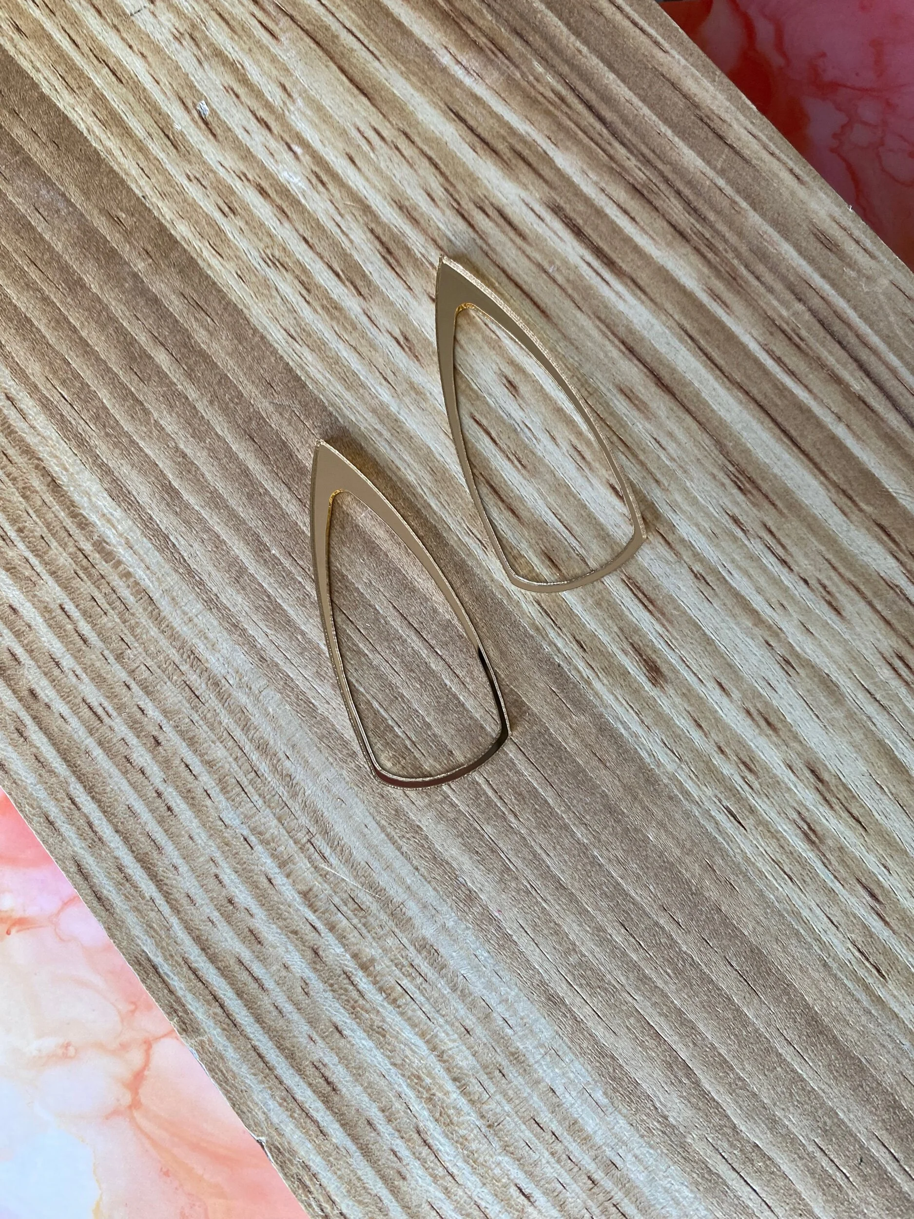 C6BB59F1-69F0-453B-866C-2A8635DE8E98