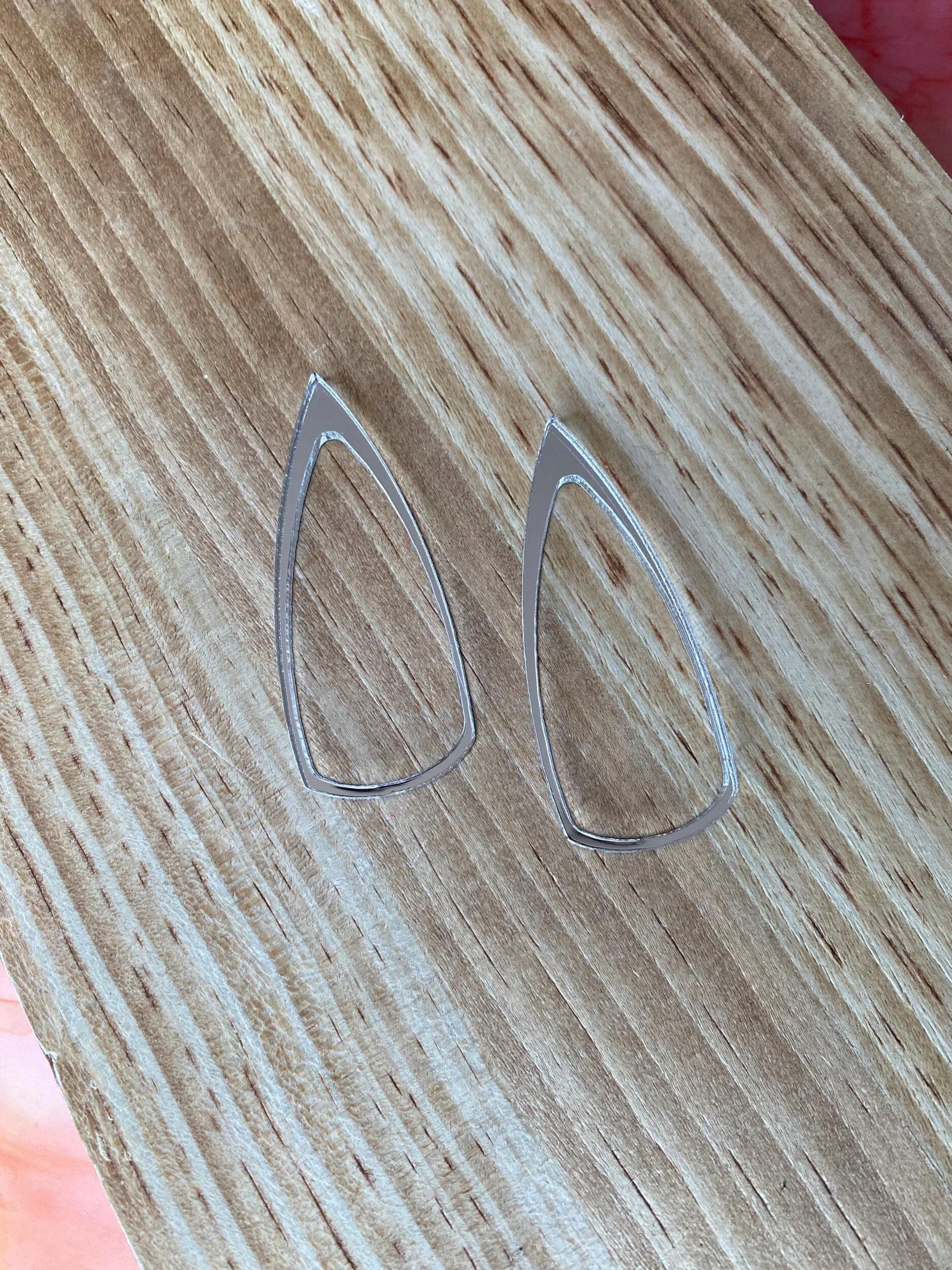 9C196651-5CD4-497B-AB31-41D6F340586C