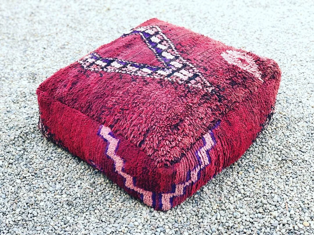Rug Pouf