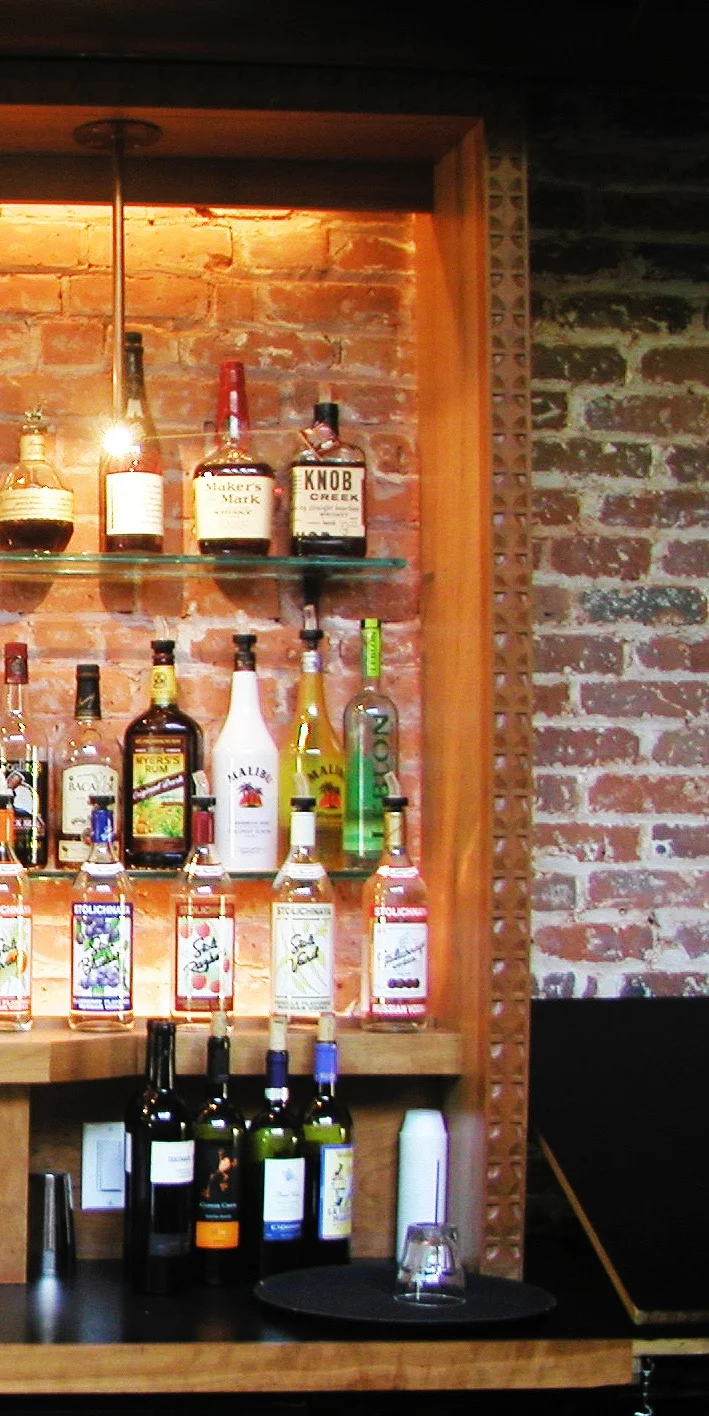 Bar with translucent panel
