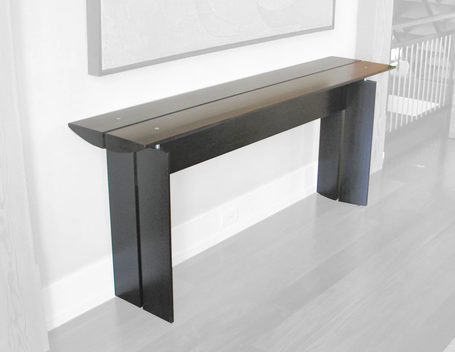 bialski_table.jpg