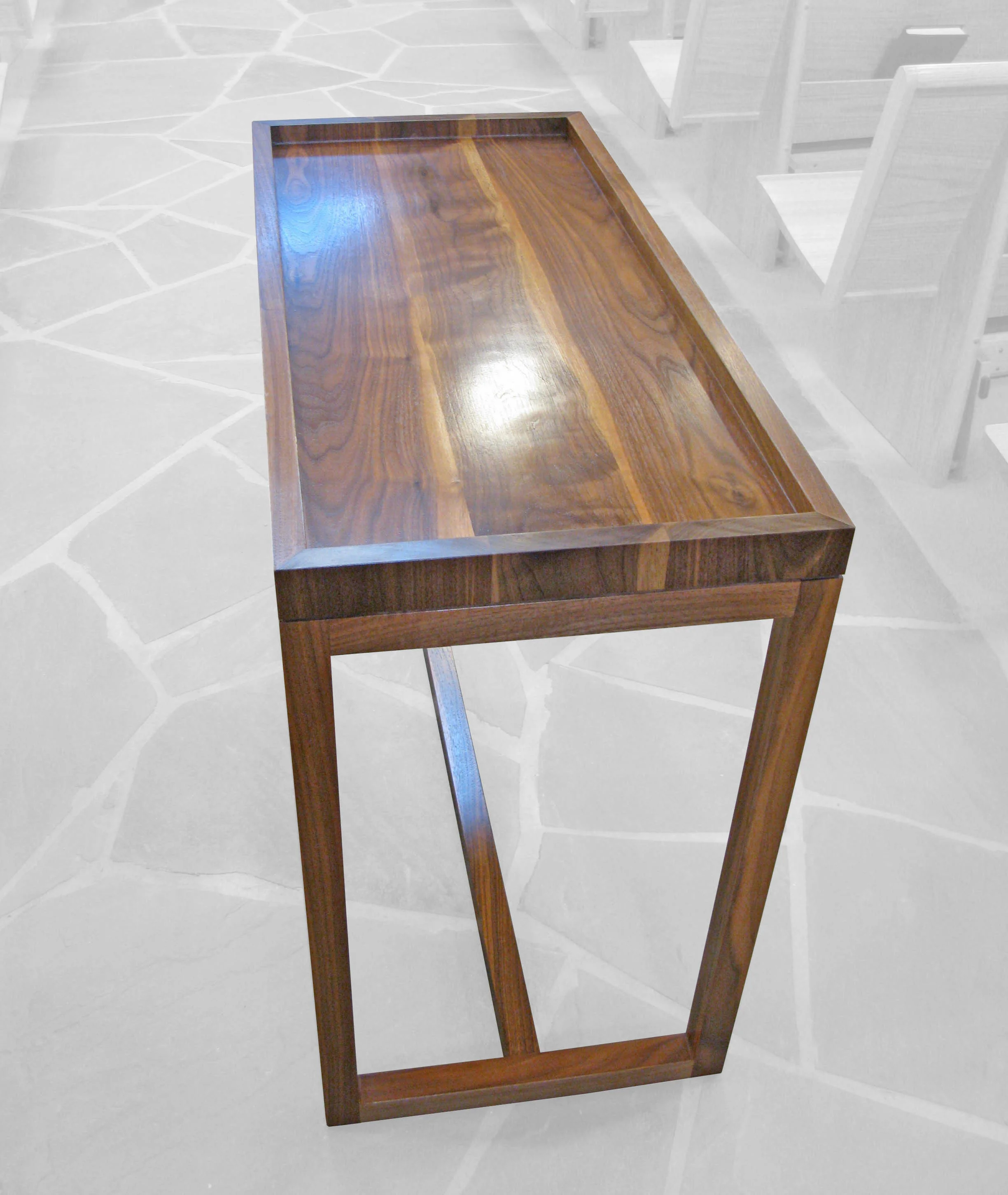 walnut_sapwood_coctail_table.jpg