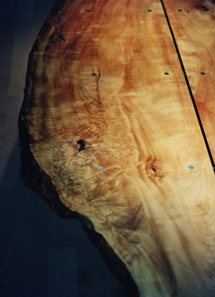 flitch_dining_table_1_detail.jpg