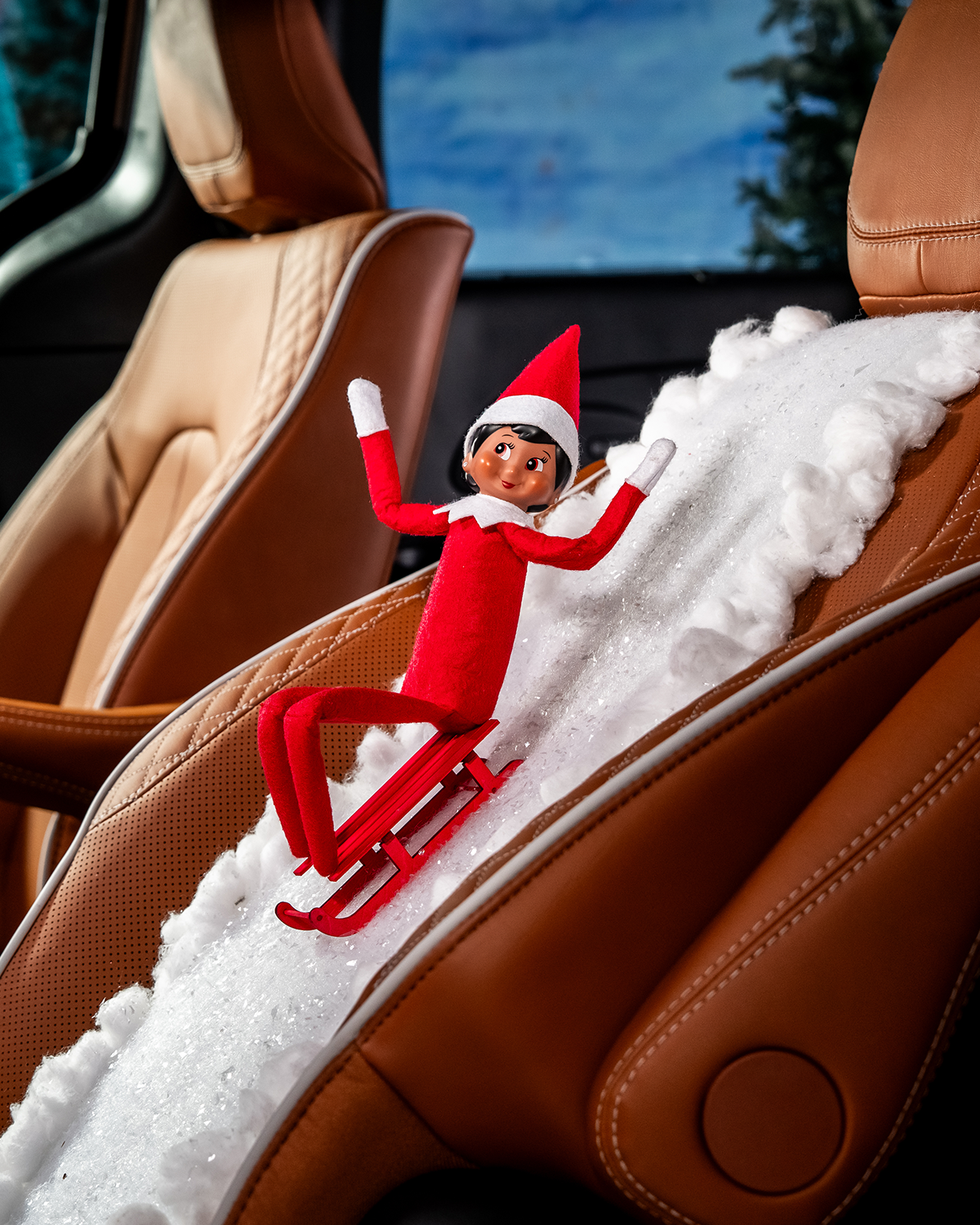 Chrysler_Social_Dec_Elf_TTCarousel_TT2.png