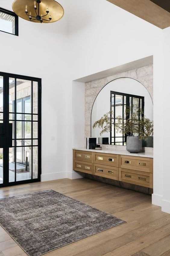 The Buyer's Guide: Top Insider Tips to Ensure You're a Competitive Buyer