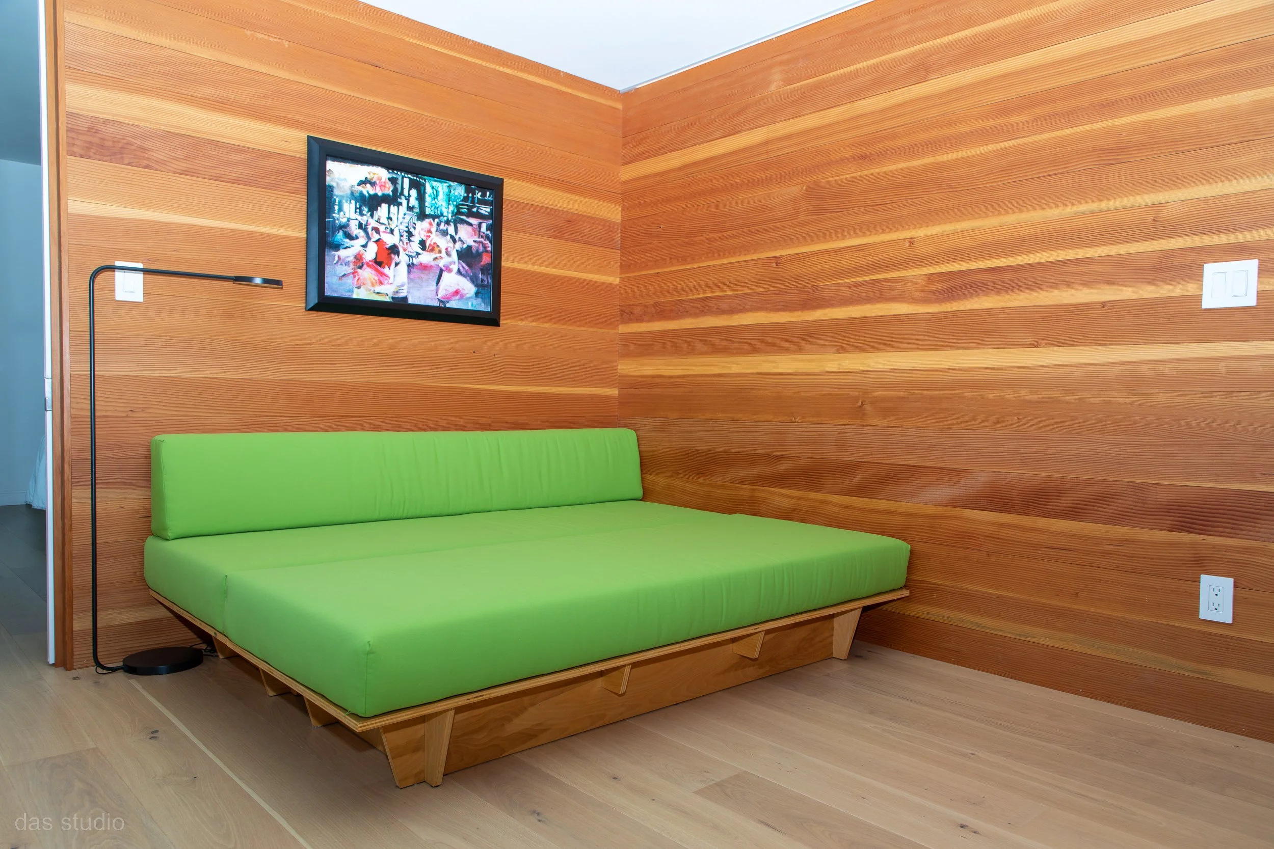 CT-3_Bed.jpg