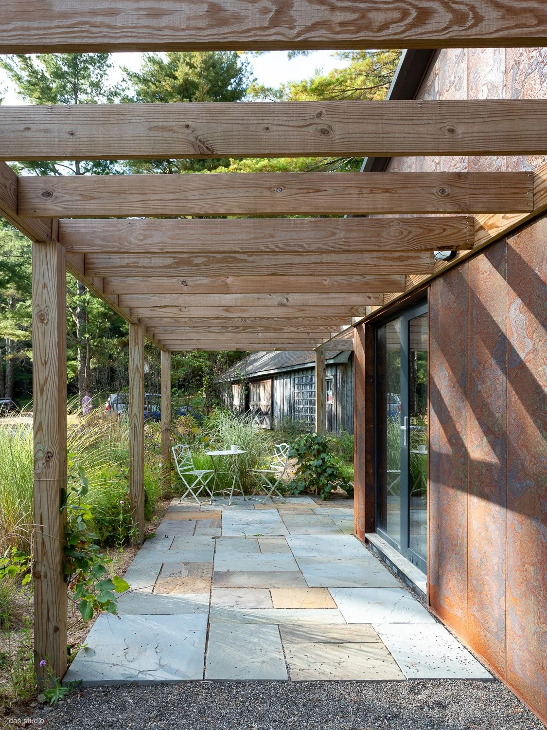2002 Pergola.jpg