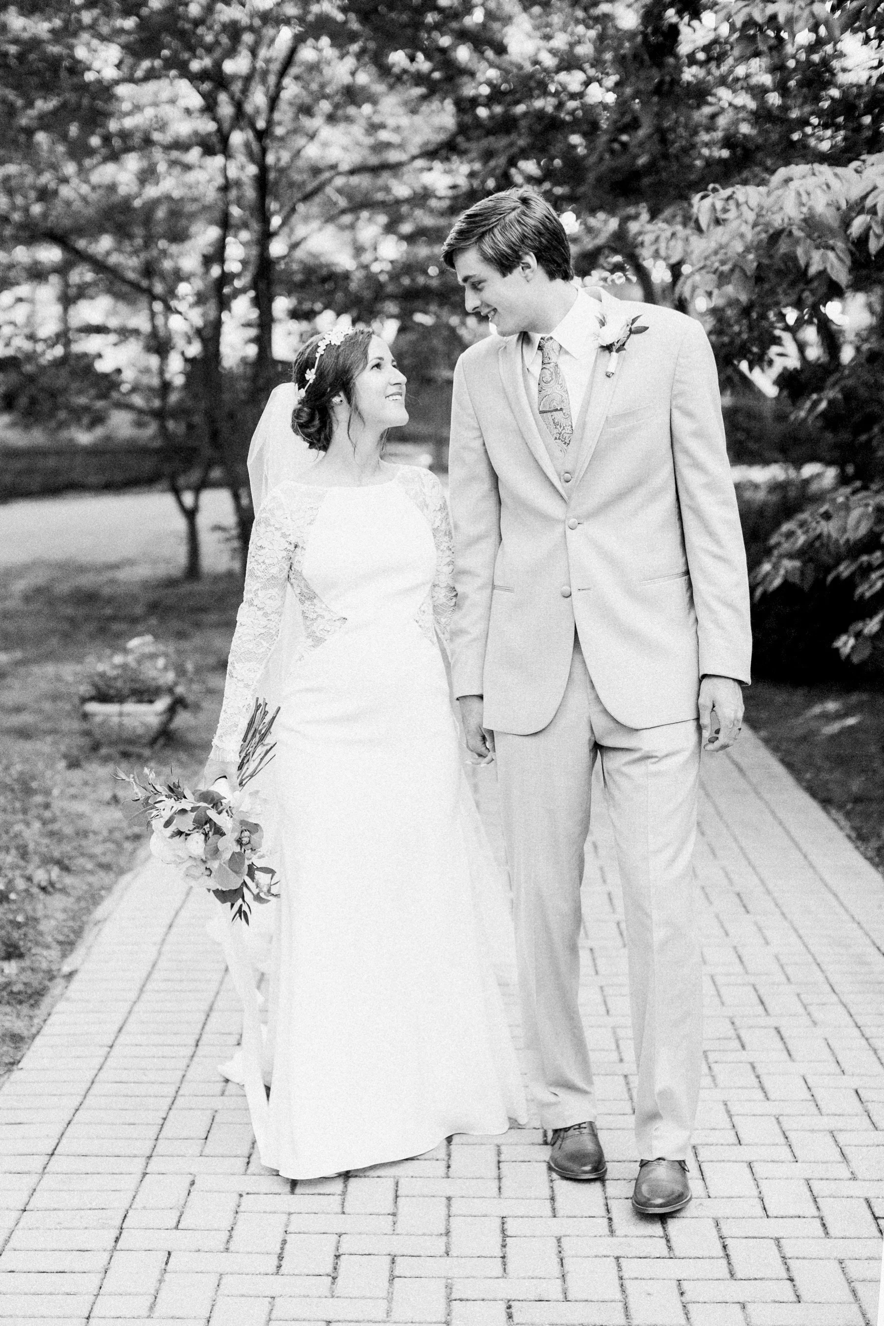 Tarp-Chapel-Tulsa-Oklahoma-Wedding-Photographer_0535.jpg