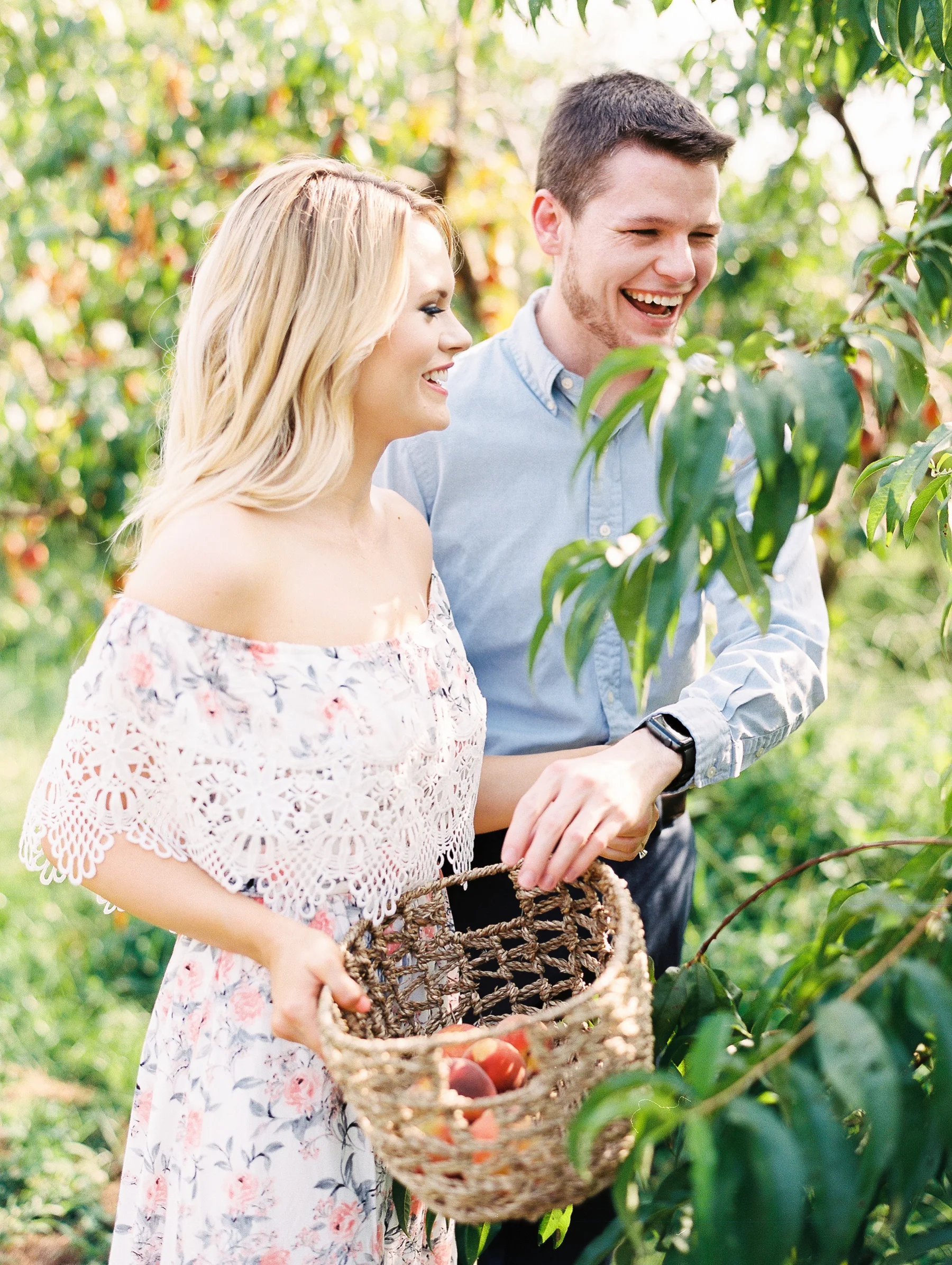 Peach-Orchard-Engagement-Session-Arkansas_0006.jpg
