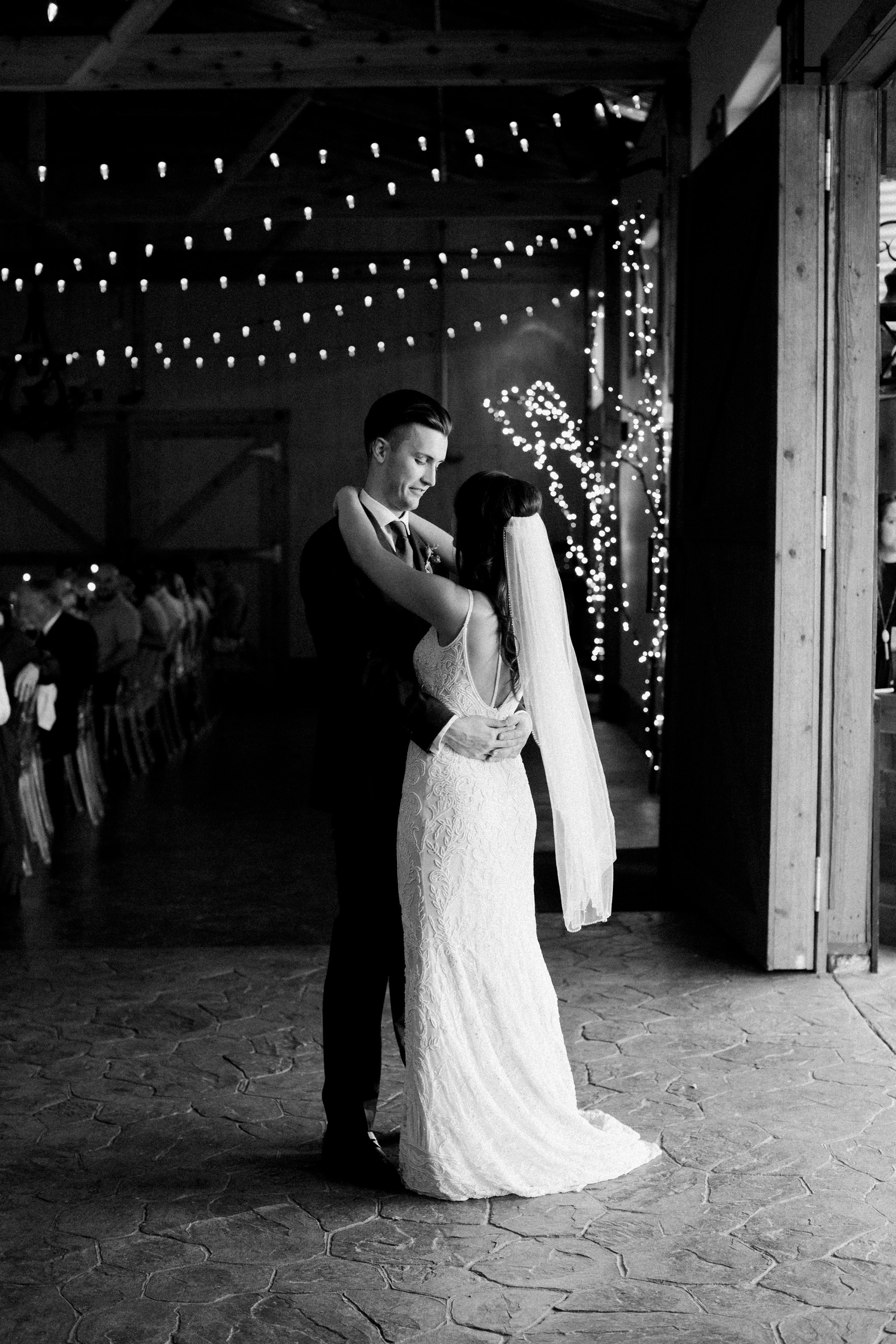 Barn at The Springs Arkansas Wedding Zimmerman Floral_0063.jpg