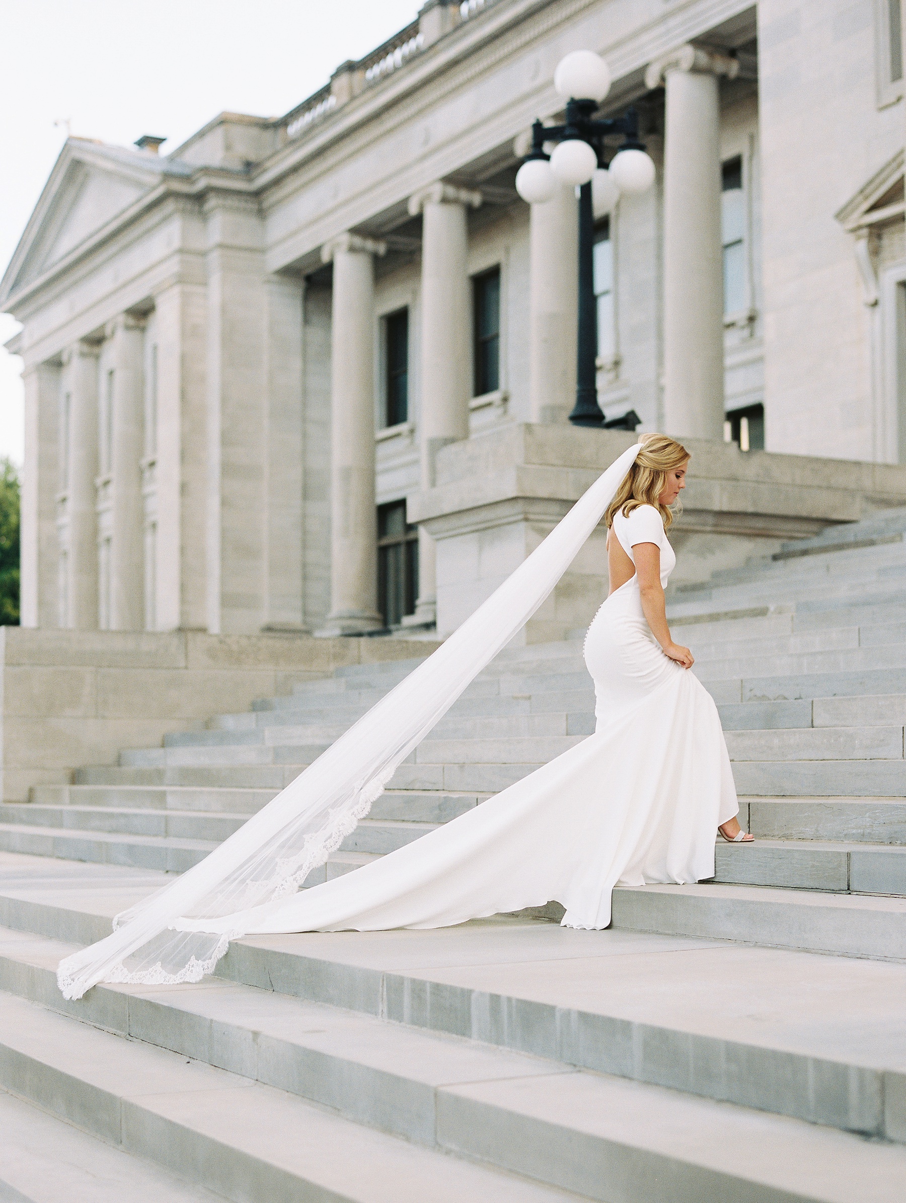 Arkansas Capitol Building Bridals Wedding Photographer_0106.jpg