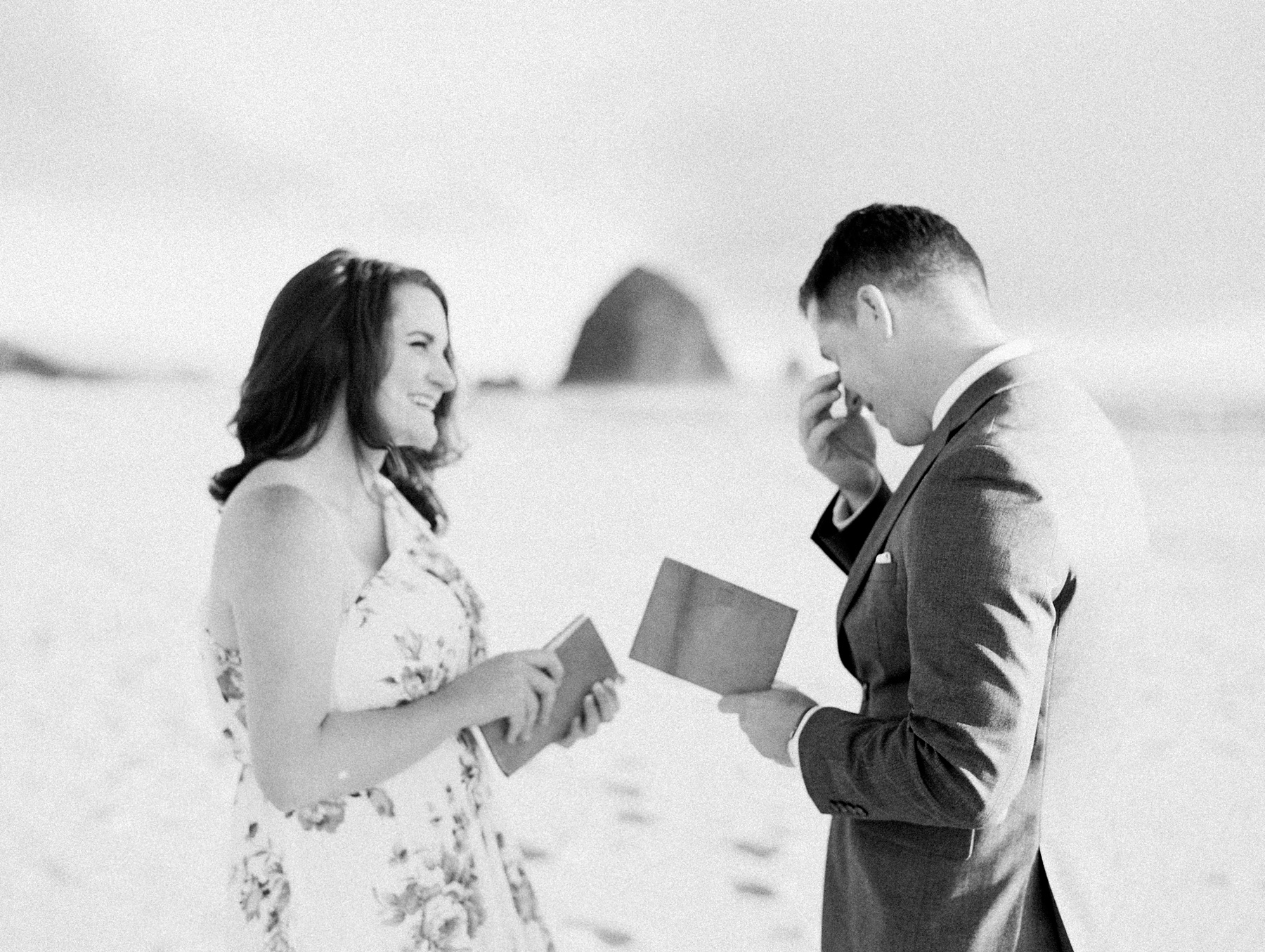 Cannon Beach Oregon Wedding Photographer_1328.jpg