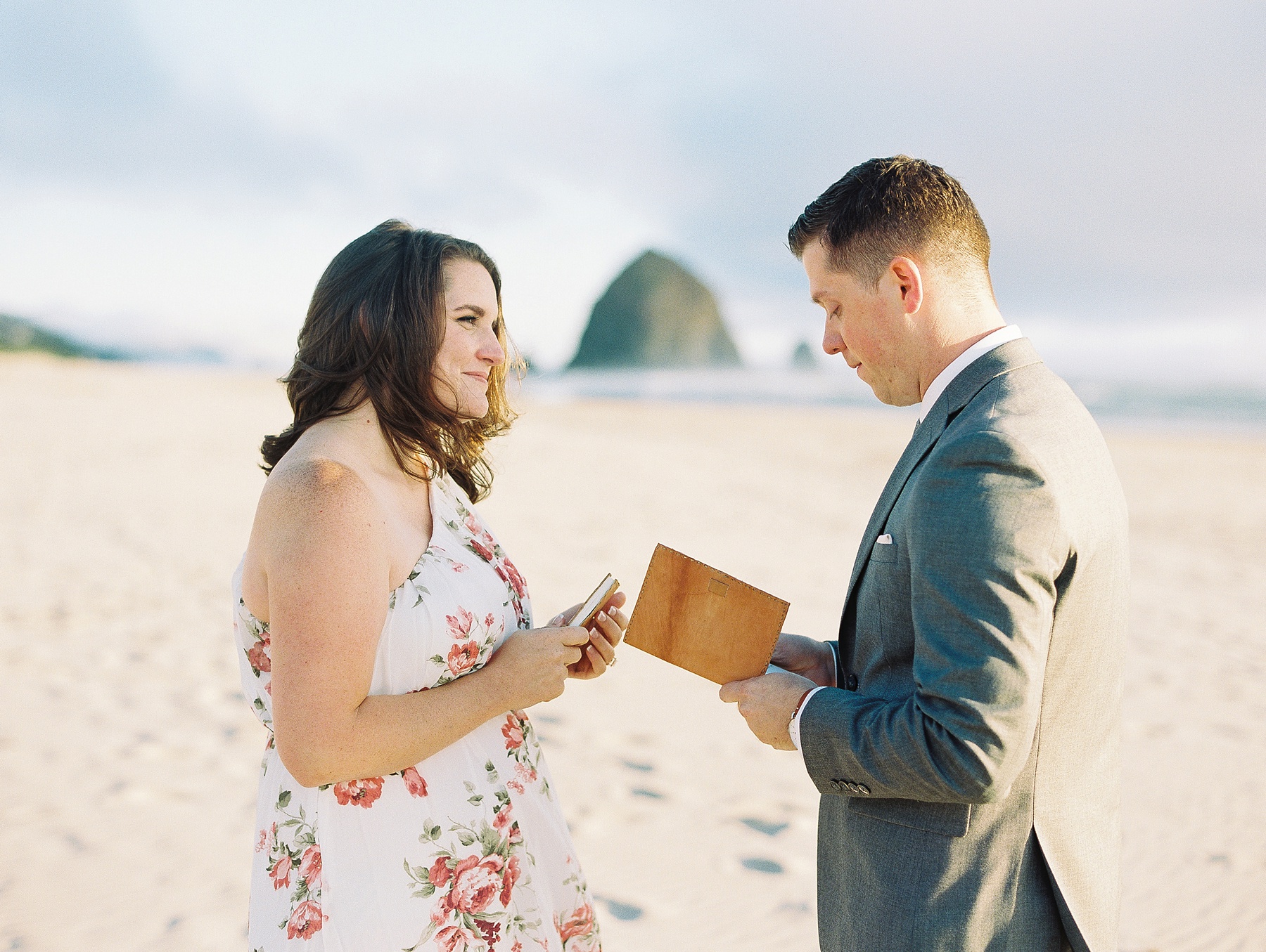 Cannon Beach Oregon Wedding Photographer_1333.jpg