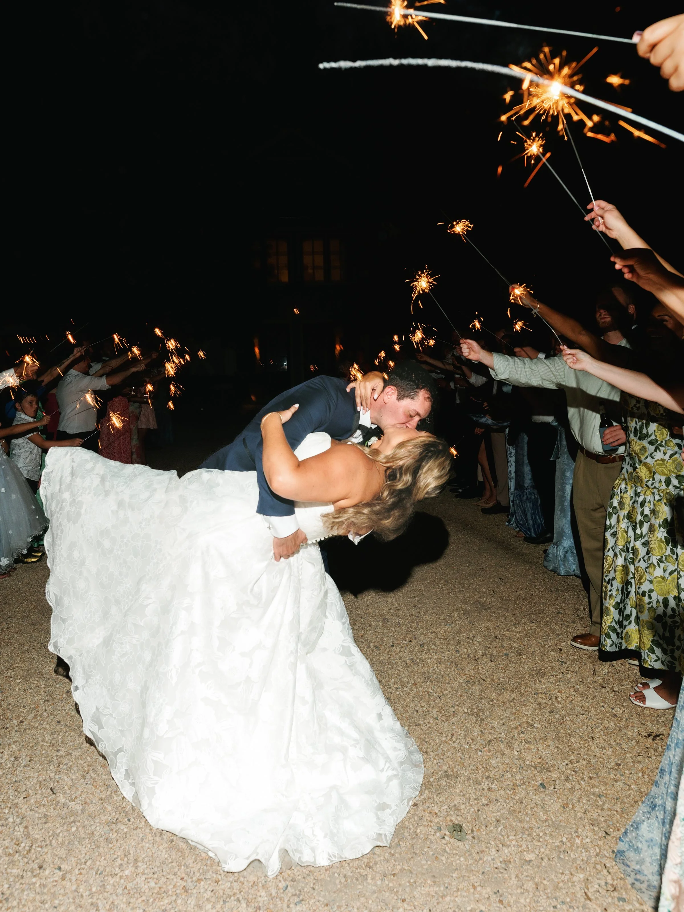 Kaitlyn and Cameron Pippin Hill135.jpg