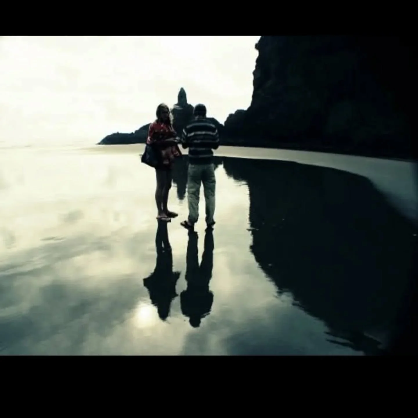 2009 16th March #PihaBeach #NewZeland
📸 @nickcarophotography
Miss you so much darling Lee ❤️❤️❤️ xxx Happy memories here! 😍😍😍 with Lee, Nick and JoJo. Fabulous times travelling NZ for 2 months. Being young was mega fun! 🤗 😍 🤩 Thinking of you L